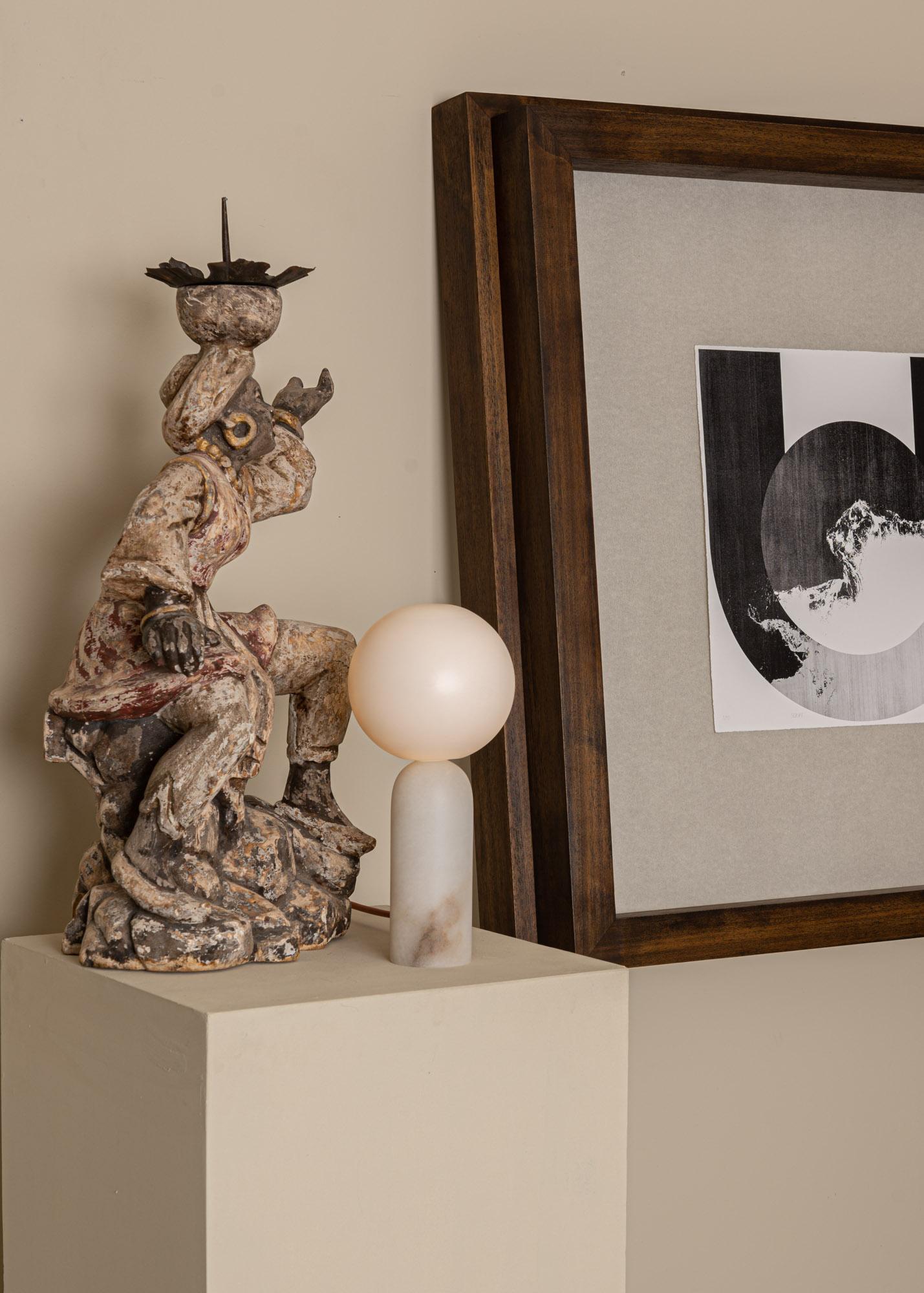 Blackened White Alabaster and Steel Atlas Table Lamp by Simone & Marcel For Sale