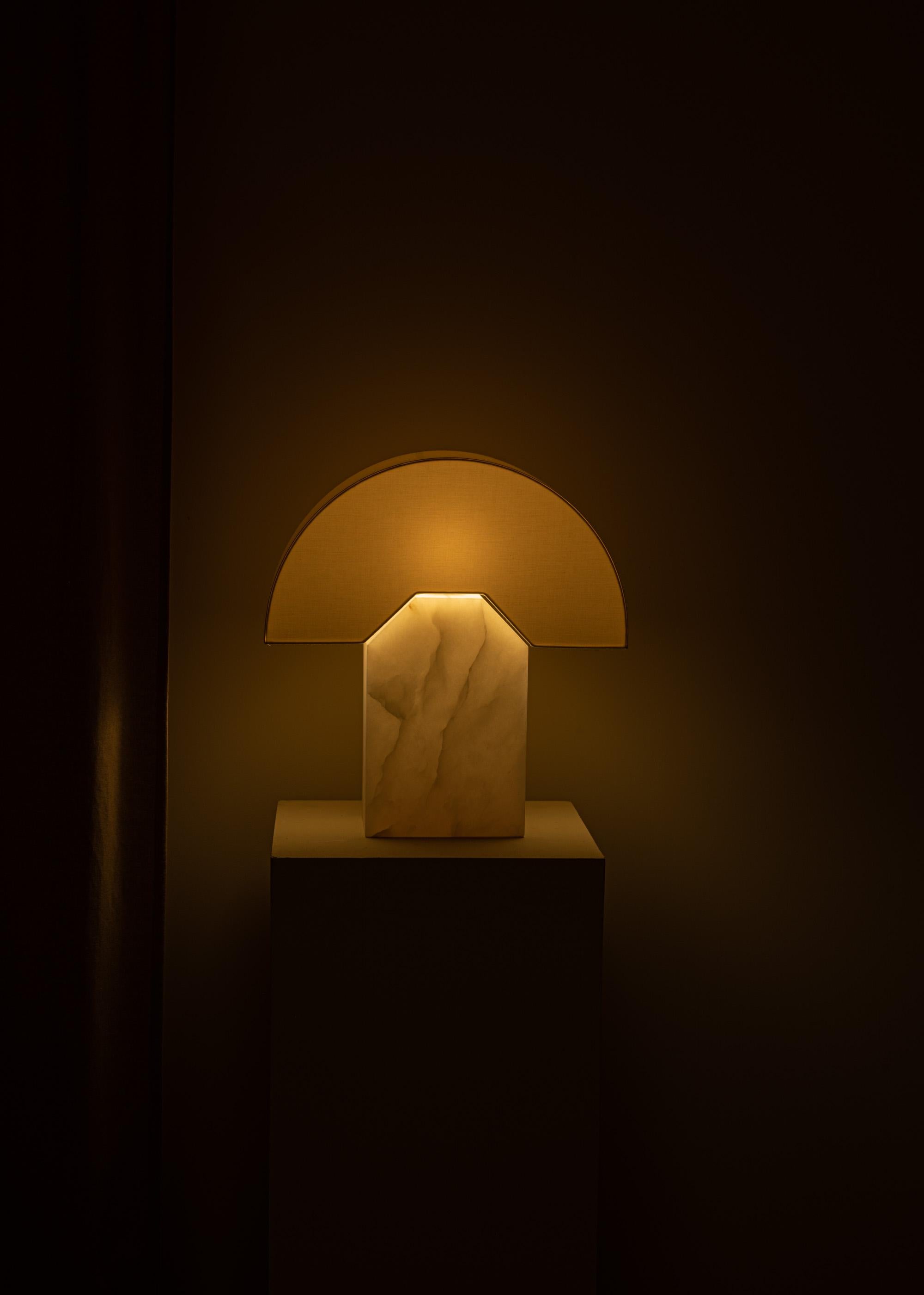 White Alabaster Edna Table Lamp by Simone & Marcel In New Condition For Sale In Geneve, CH
