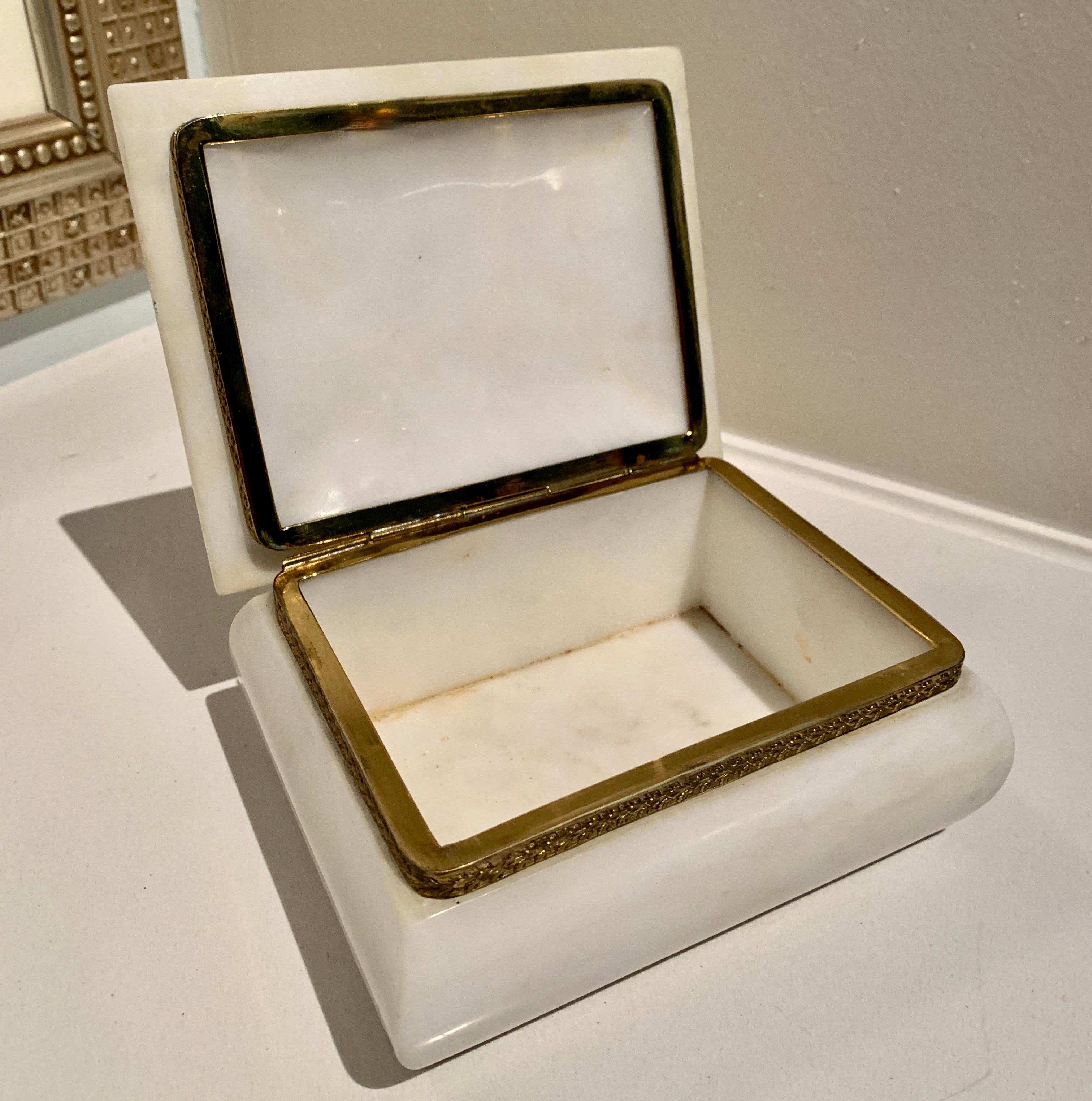 alabaster box meaning
