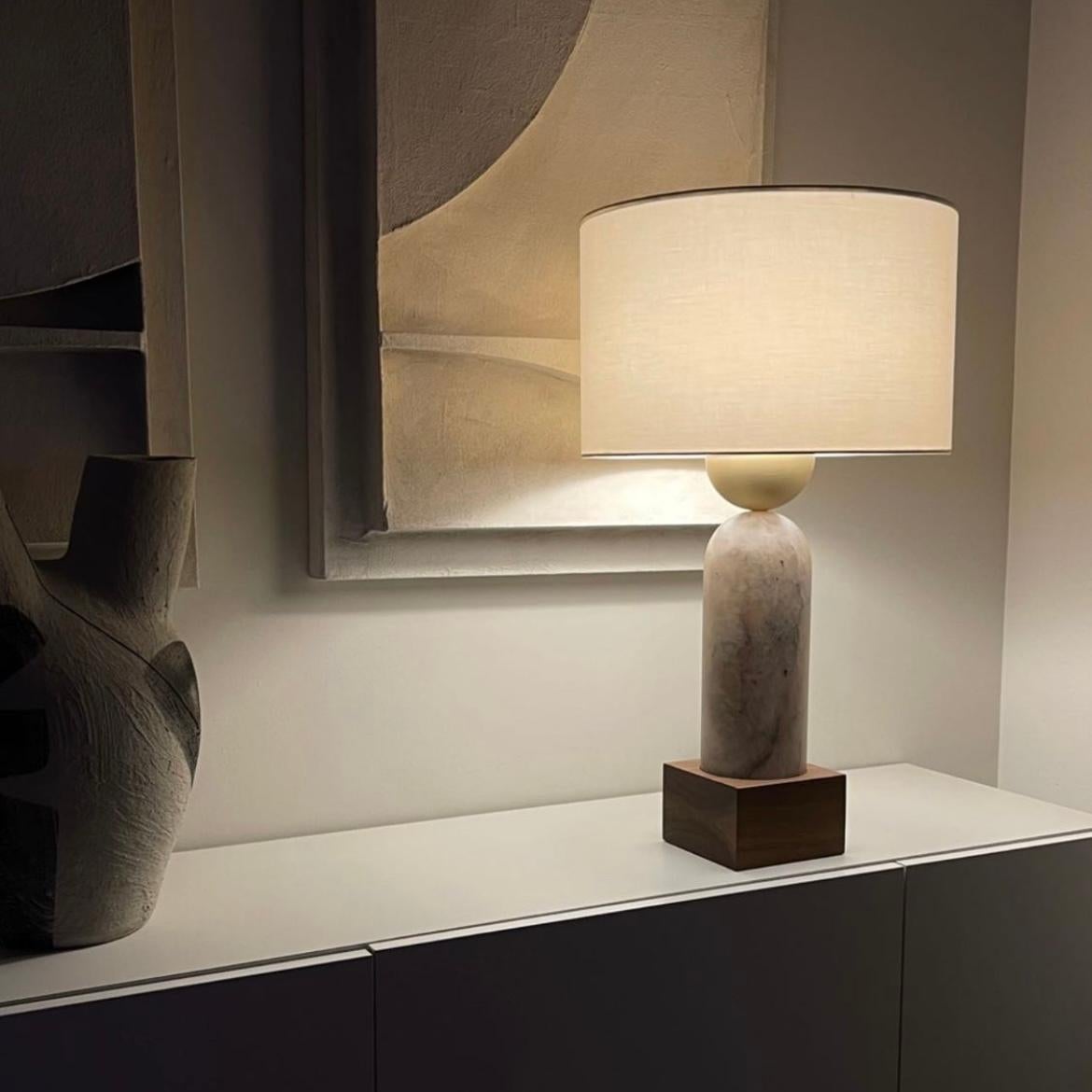 White Alabaster Peona Table Lamp by Simone & Marcel In New Condition For Sale In Geneve, CH
