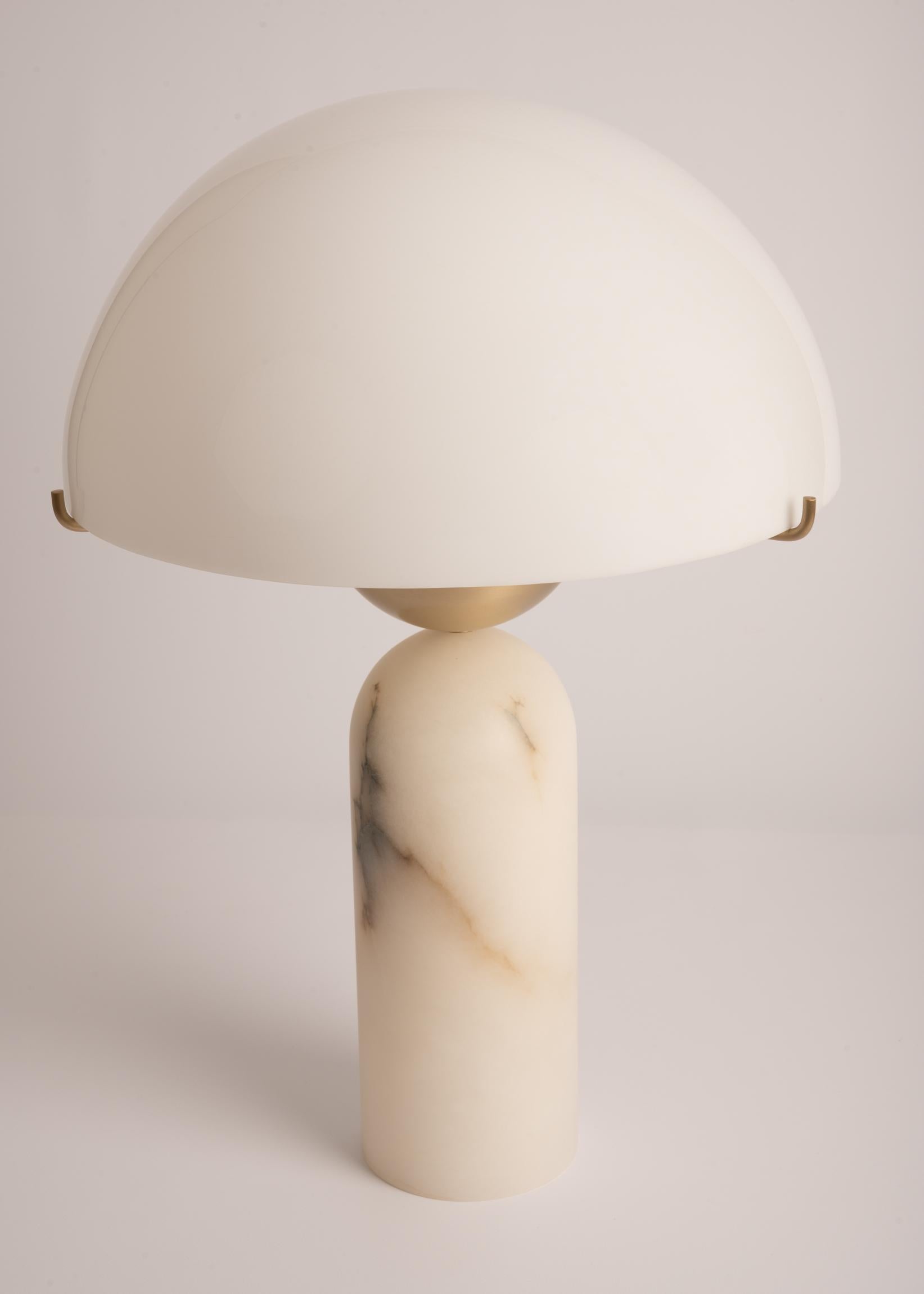 Other White Alabaster Peono Table Lamp by Simone & Marcel For Sale