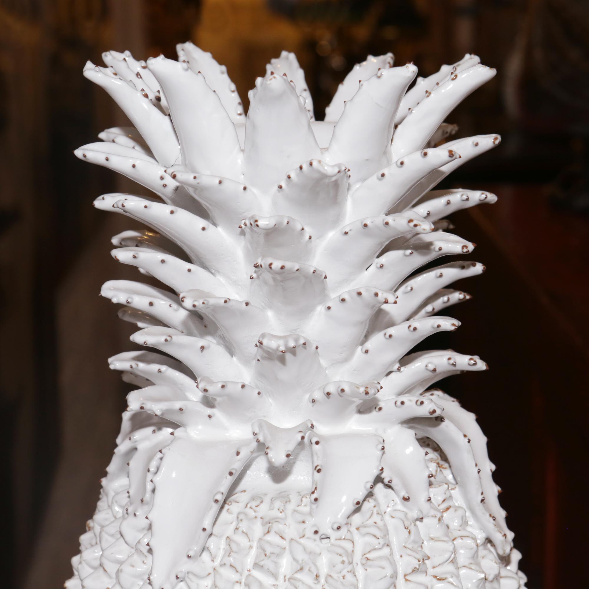 Weiße Ananas Porzellan-Skulptur im Zustand „Neu“ im Angebot in Paris, FR