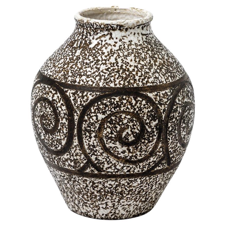 Vase en céramique Art Déco blanc et noir du 20ème siècle dans le style de Jean Besnard 1930
