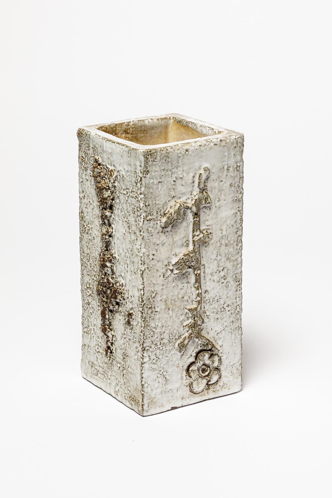 vaso in ceramica bianca e nera del XX secolo di Huguette Bessone Vallauris In condizioni ottime in vendita a Neuilly-en- sancerre, FR