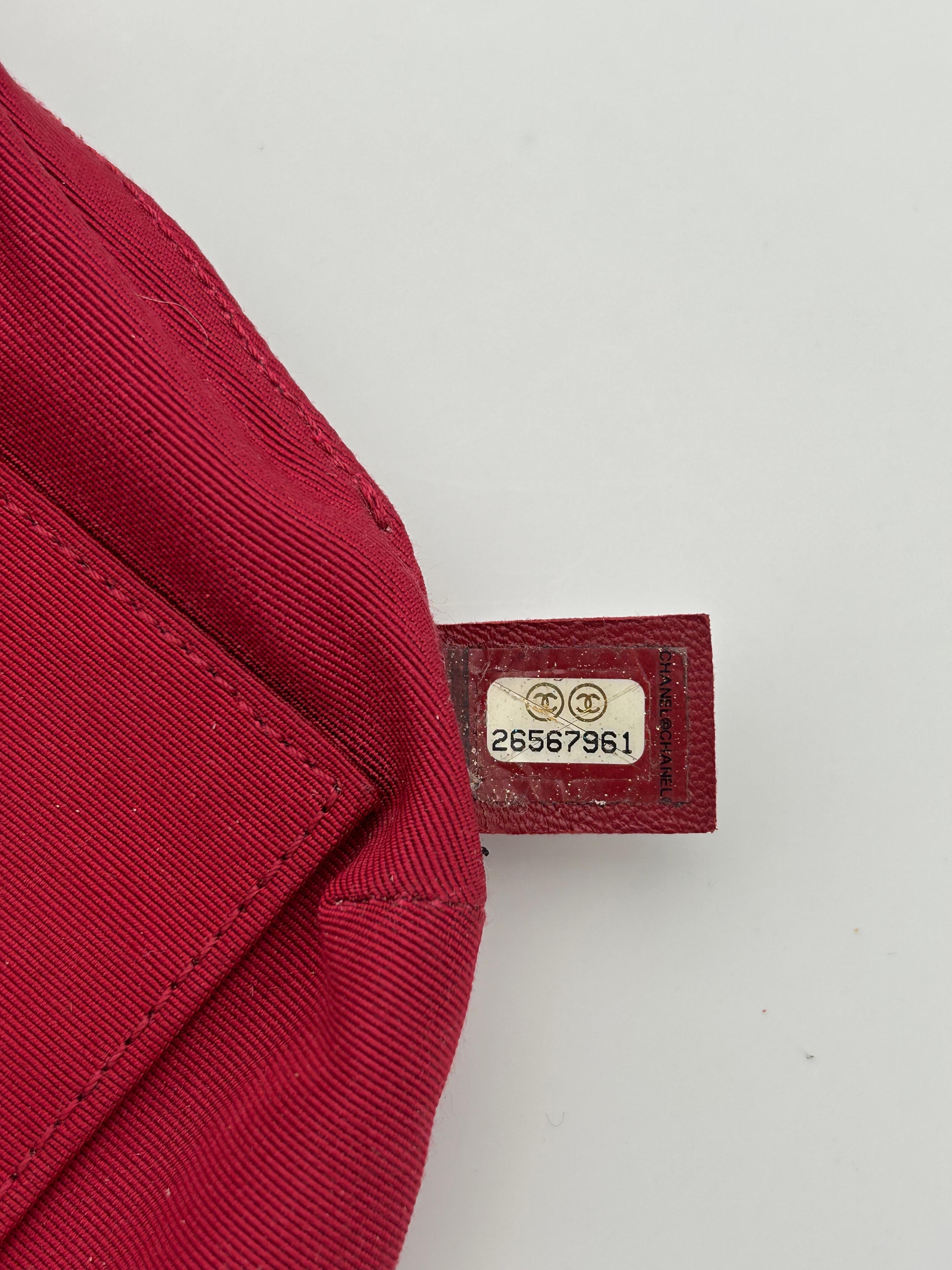 Sac à main Chanel Gabrielle blanc et noir en vente 6
