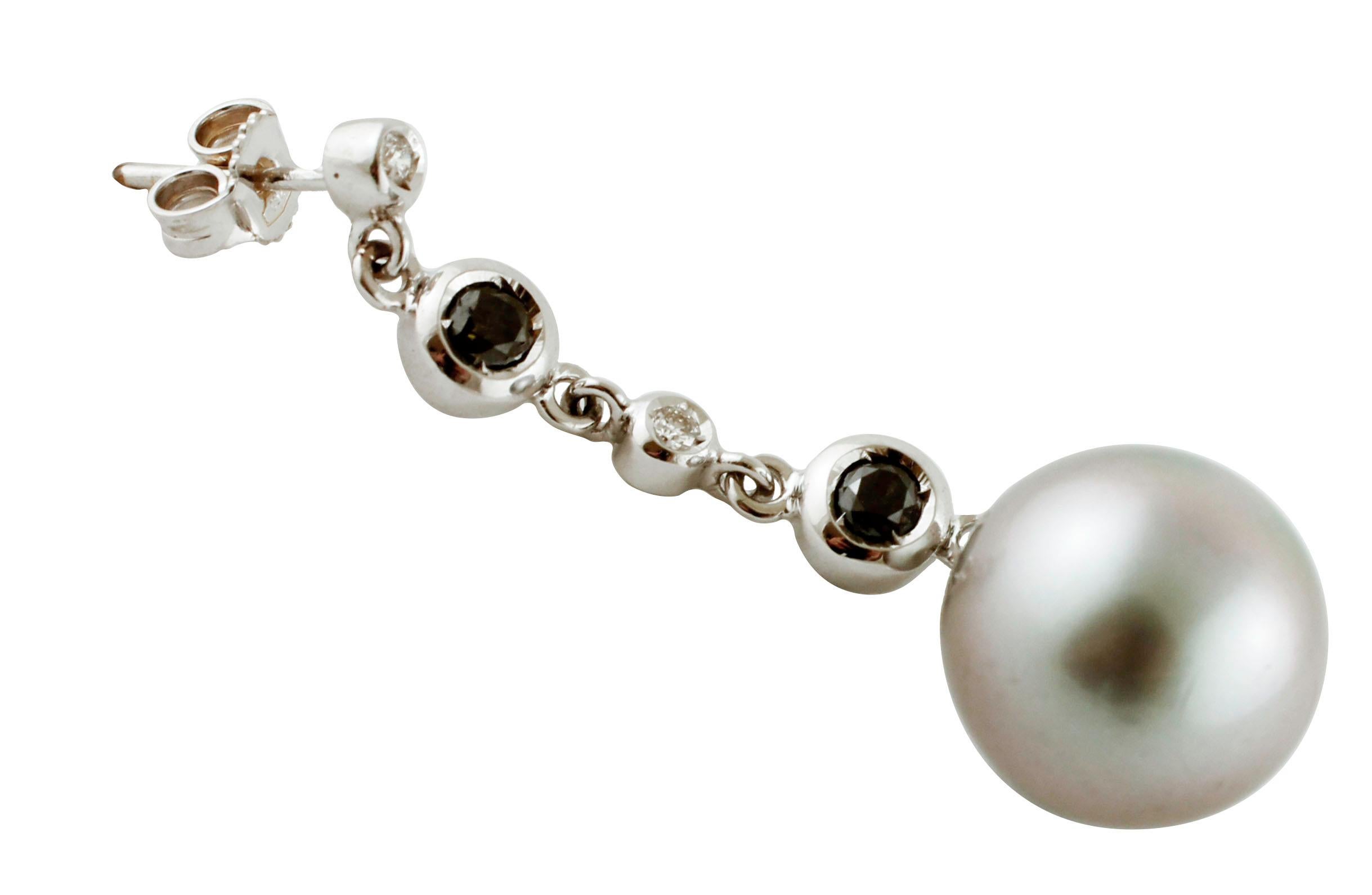 Mixed Cut White and Black Diamonds, White and Grey South-Sea Pearls 18 Karat Gold Earrings For Sale