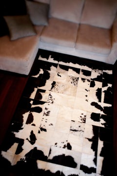 Tappeto da pavimento in pelle di mucca Rompecabeza bianco e nero personalizzabile di alta gamma Grande