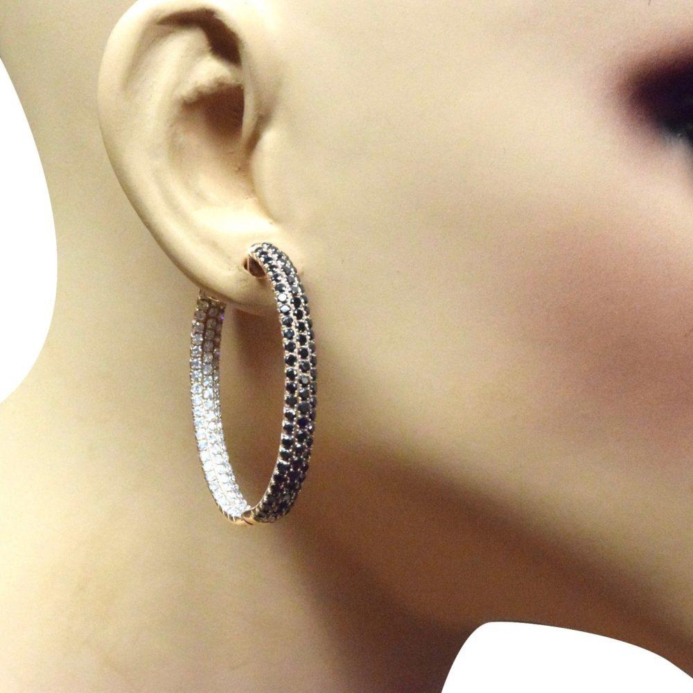 Orecchini a cerchio in oro rosa con diamanti bianchi e neri Inside Out In condizioni ottime in vendita a Miami, FL