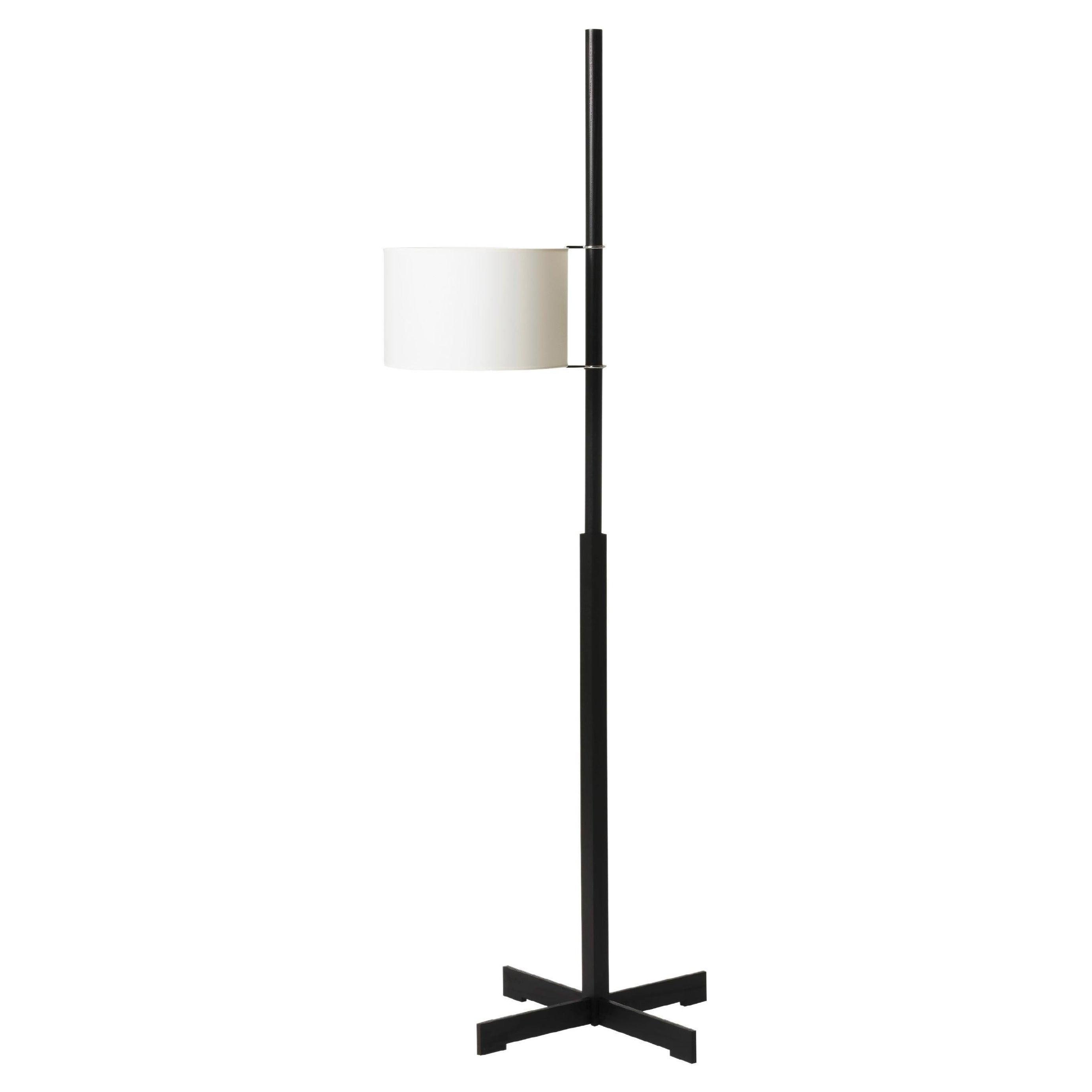 Lámpara de pie TMM de roble blanco y negro by Miguel Milá en venta