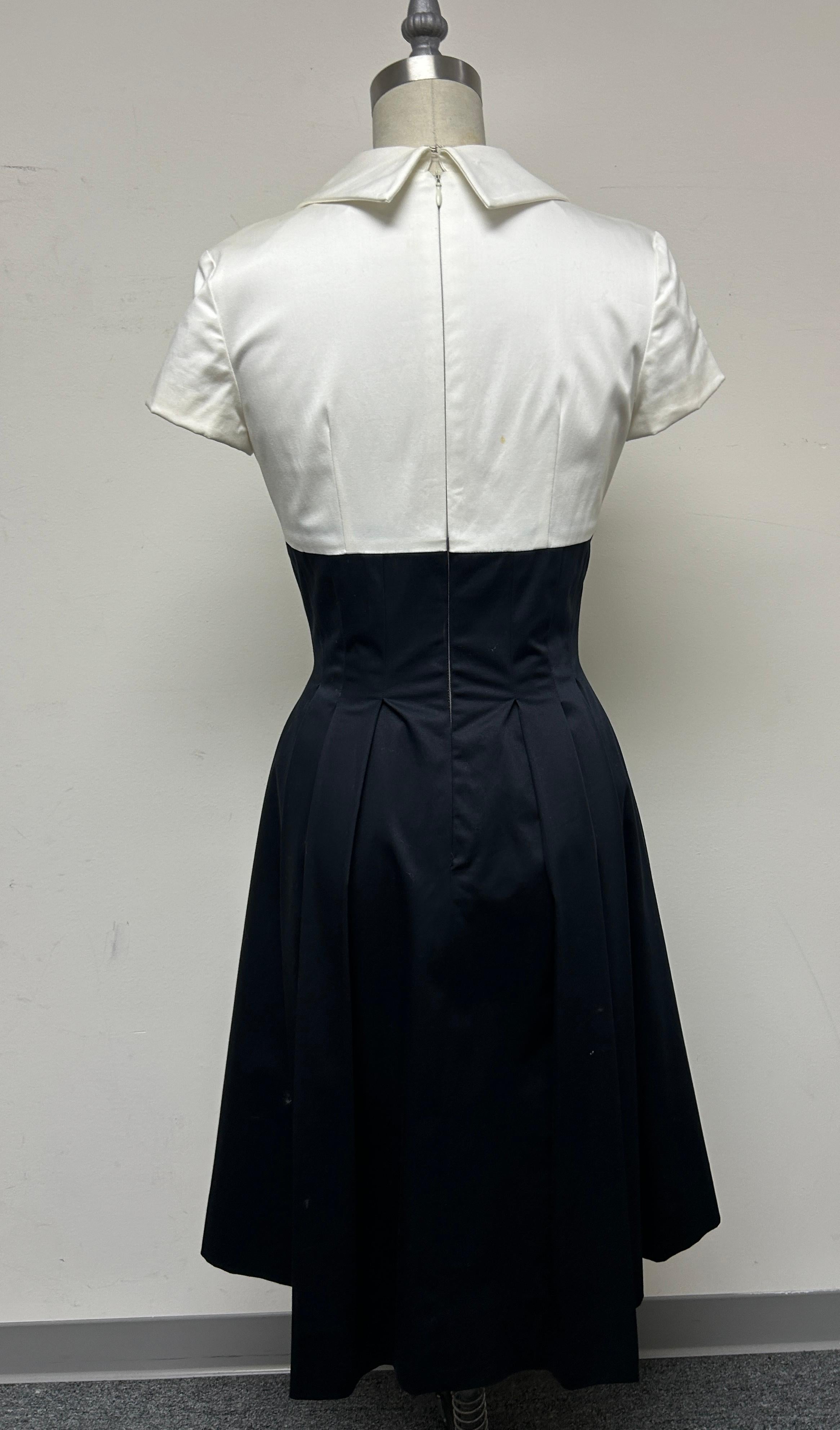 Women's Color Blocked Shirt-dress in Black and White Swiss Cotton For Sale