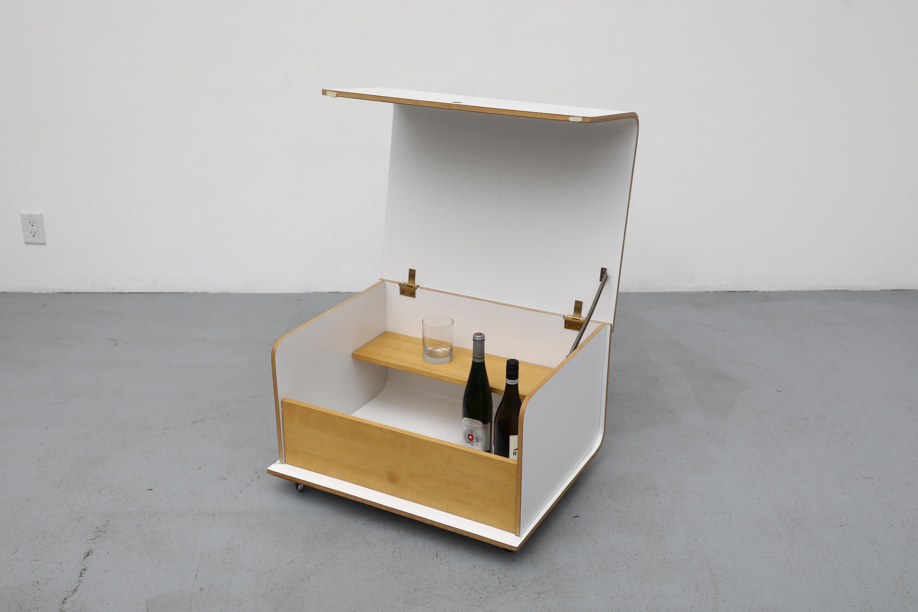 Milieu du XXe siècle Chariot de bar Rolling White and Blonde de Pamio, Toso & Massari pour Stilwood, années 1960 en vente