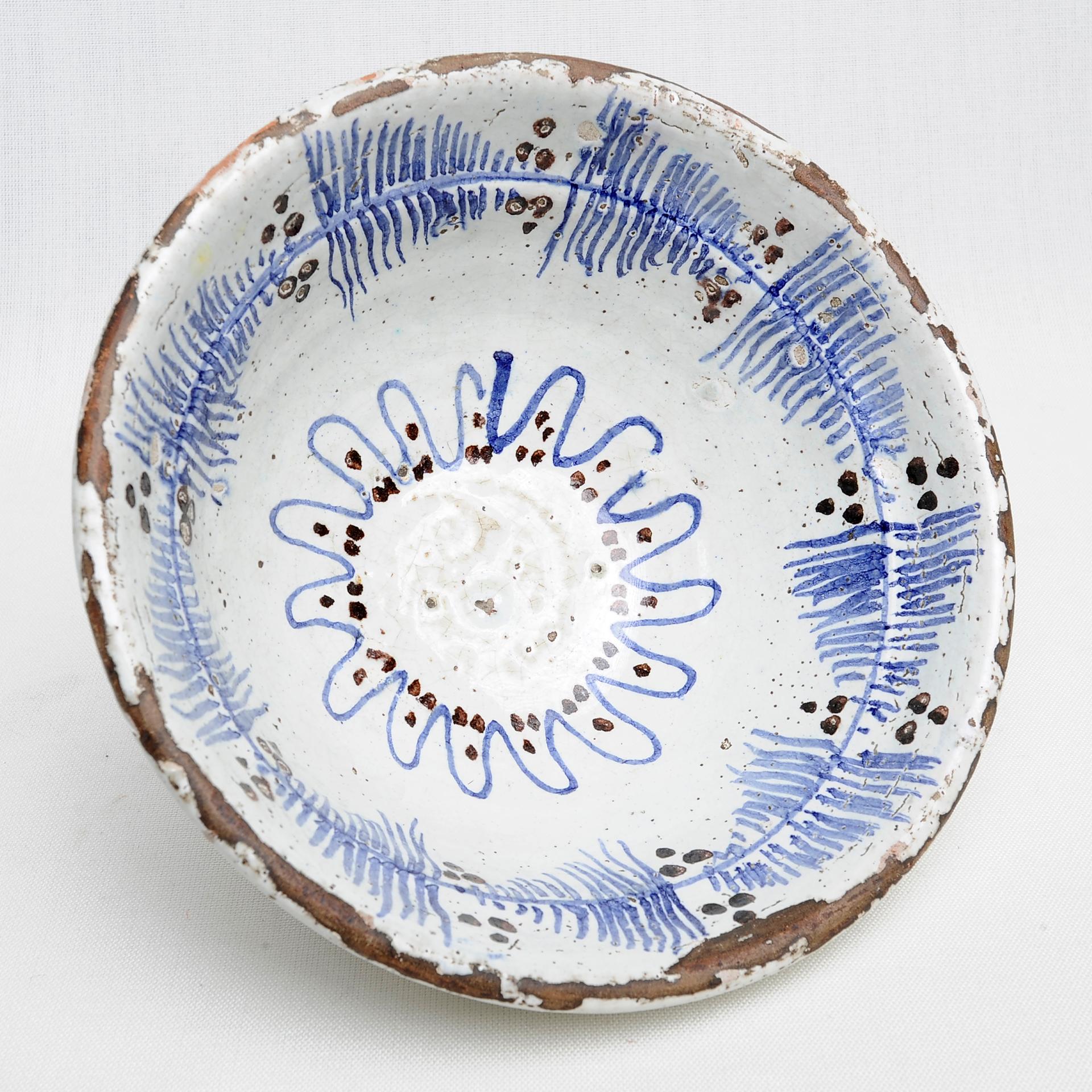 Antike Schale aus weißem und blauem Porzellan (Chinesisch) im Angebot