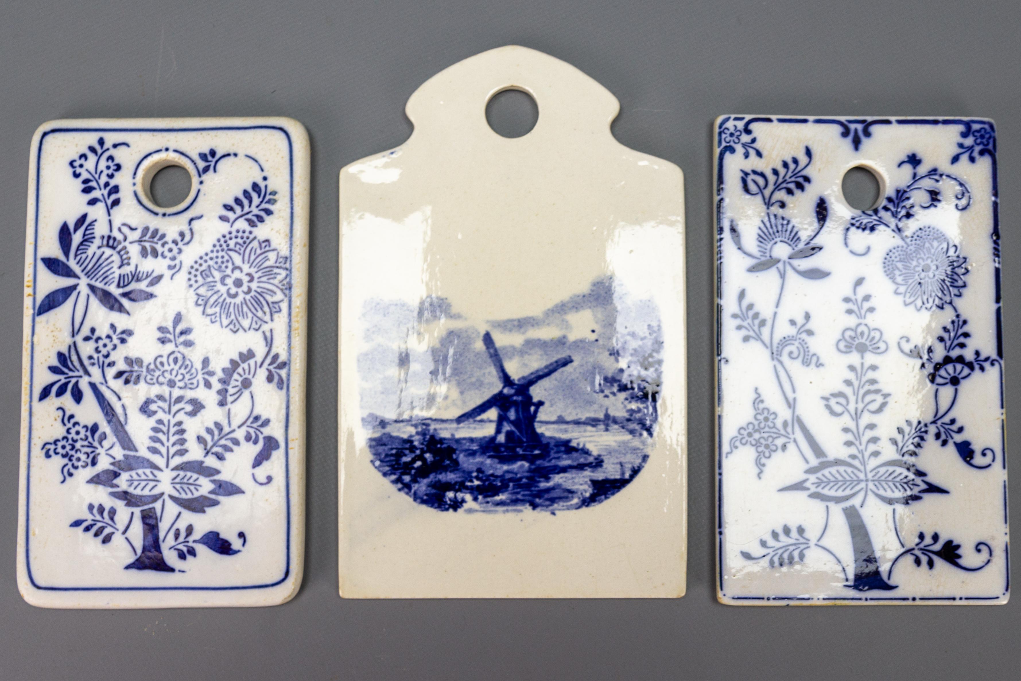 Desayunadores de cerámica blanca y azul, juego de tres, Alemania, años 20 De campo en venta