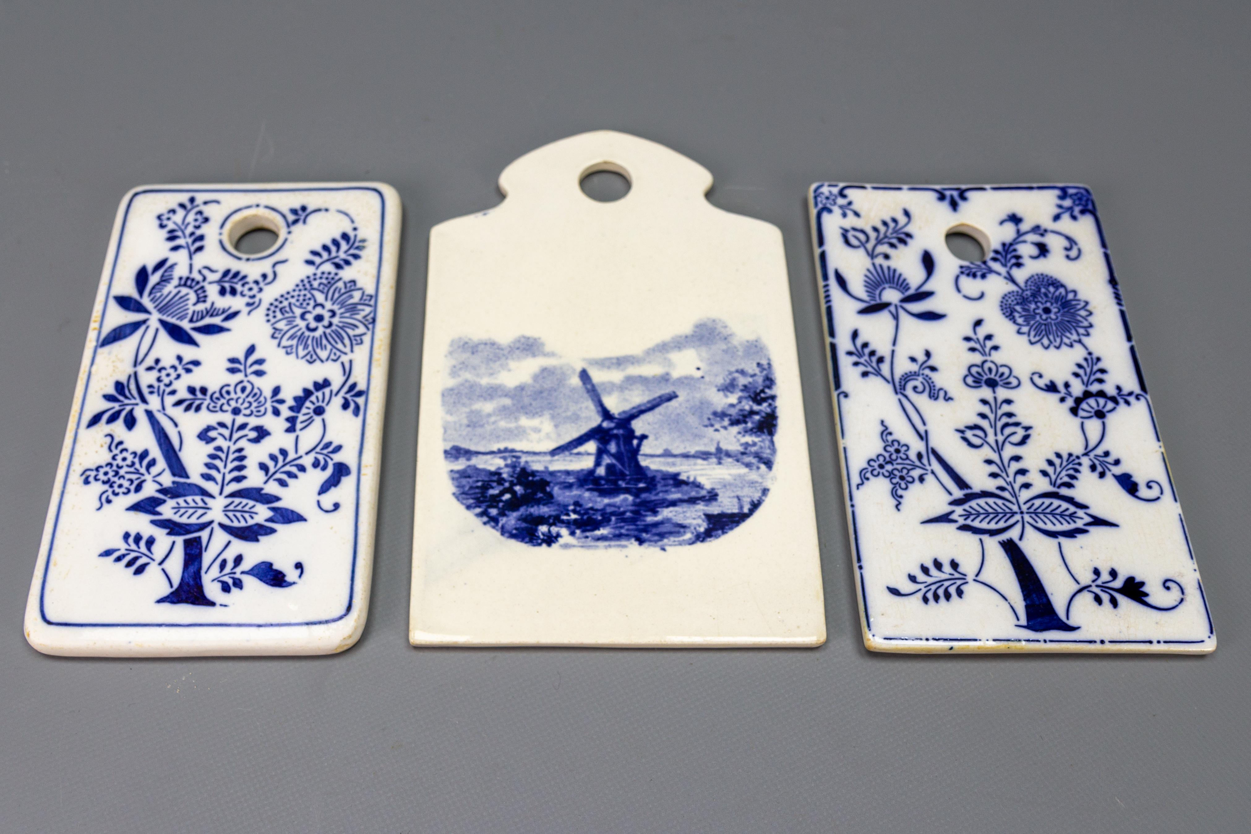 Desayunadores de cerámica blanca y azul, juego de tres, Alemania, años 20 Alemán en venta
