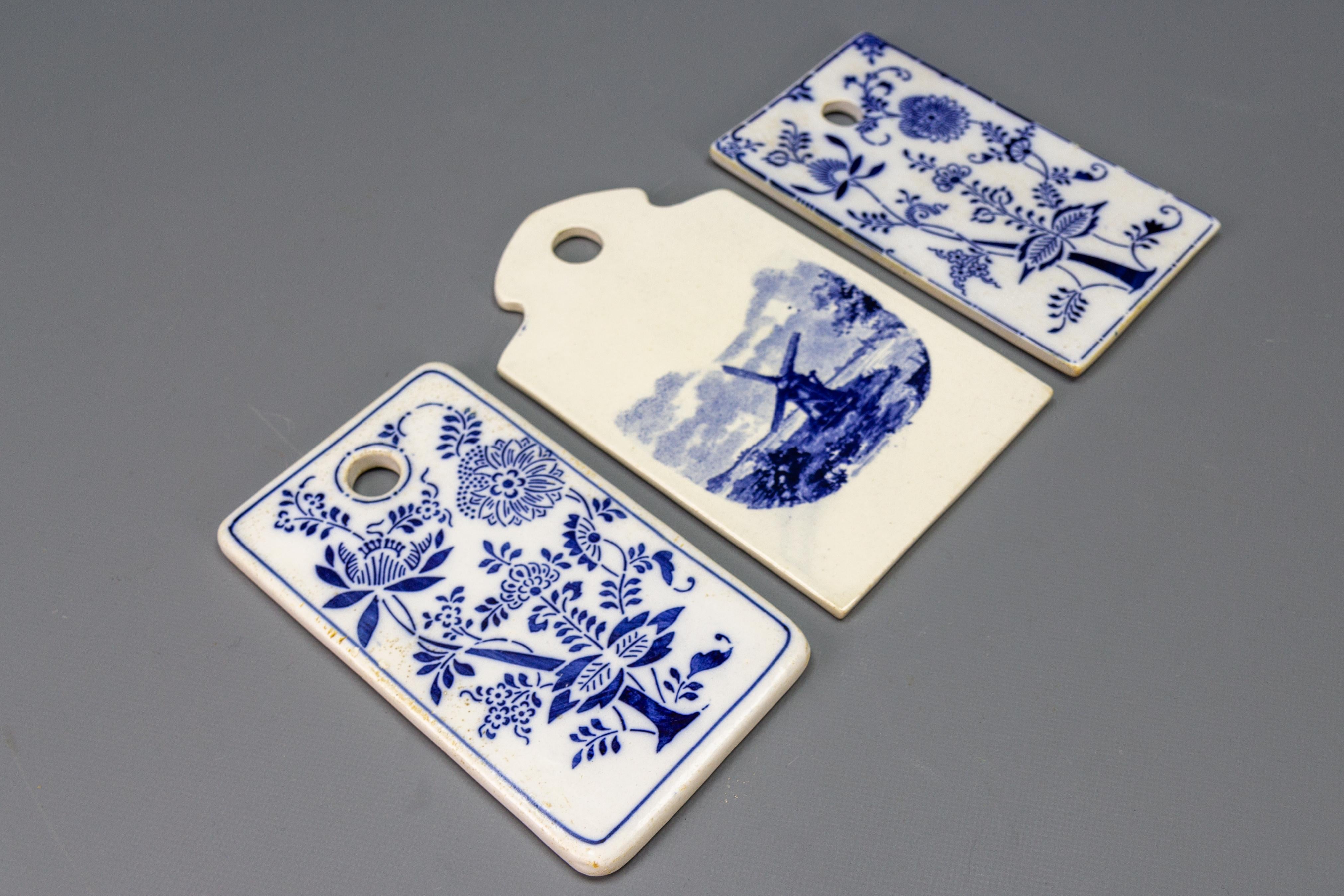 Desayunadores de cerámica blanca y azul, juego de tres, Alemania, años 20 Glaseado en venta