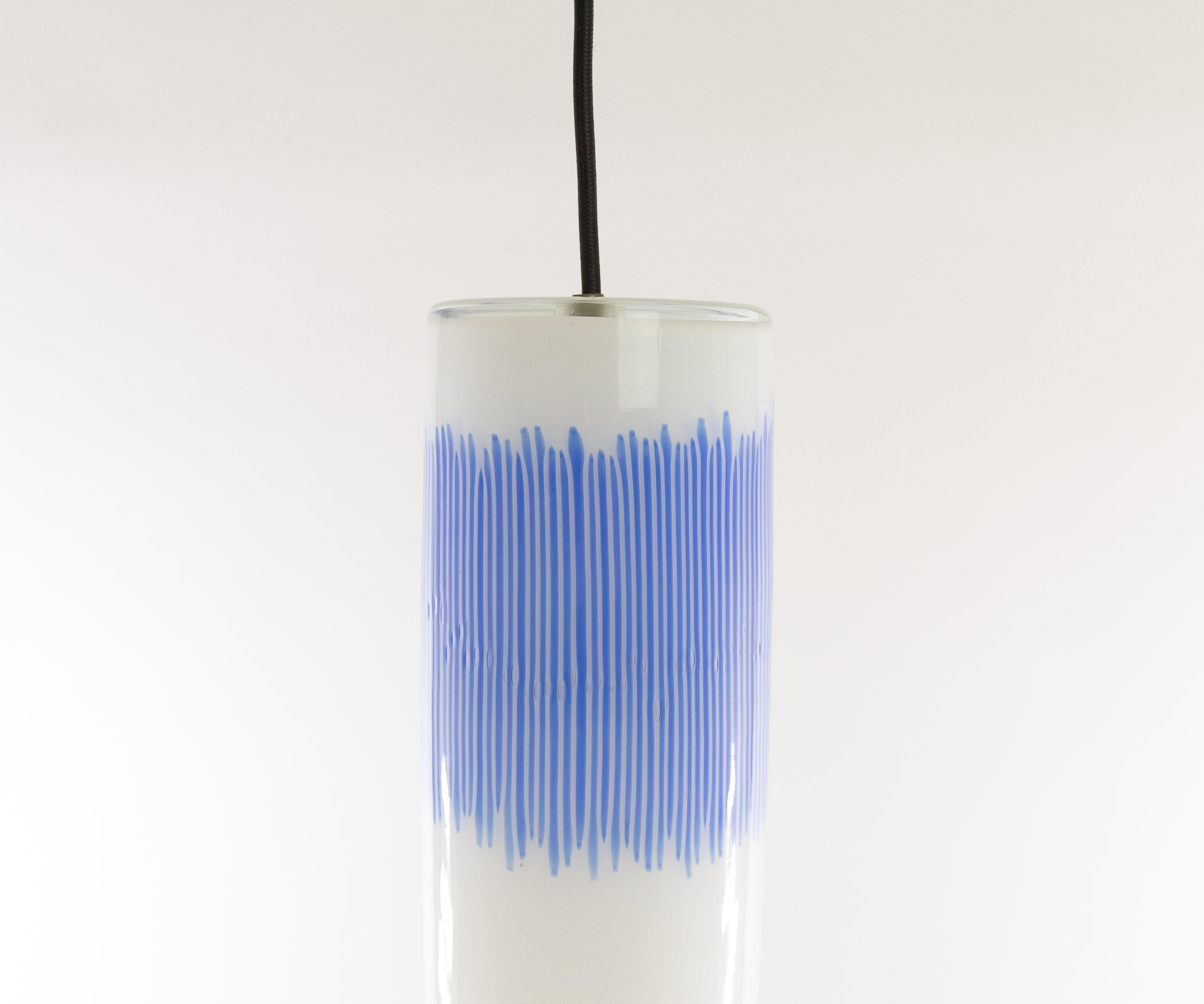 italien Lampe à suspension en verre blanc et bleu de Massimo Vignelli pour Venini, années 1950 en vente