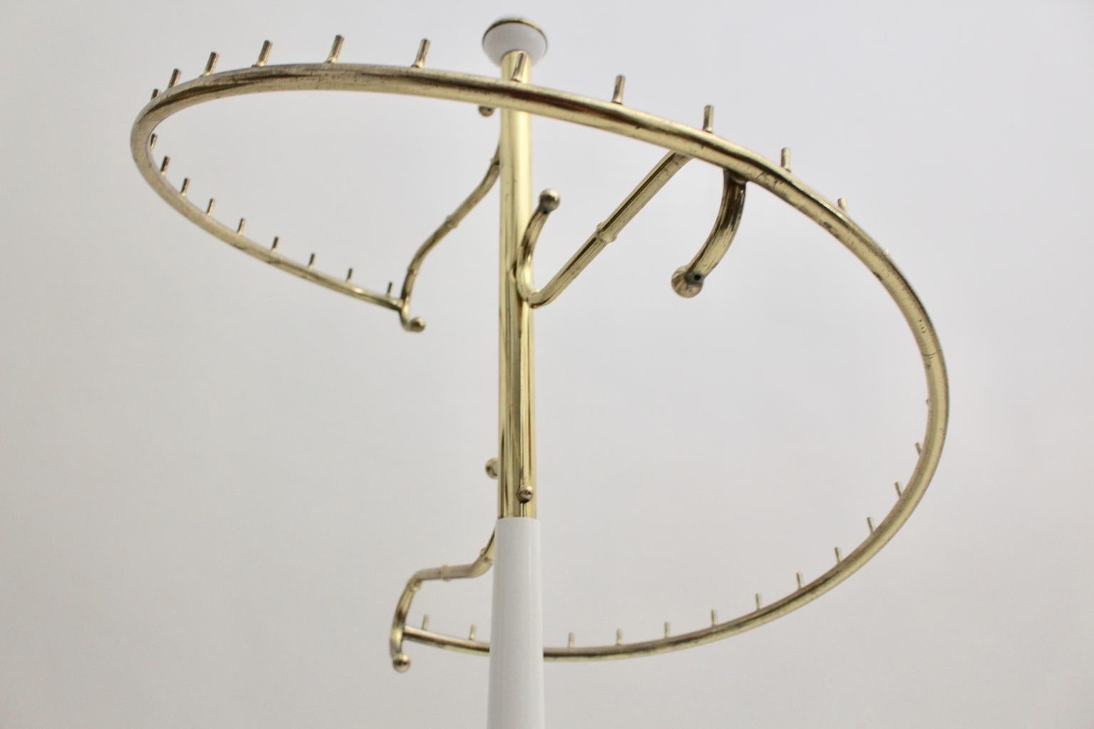 White and Brass Vintage Mid-Century Modern Rack Maison Bagues, 1950s, France For Sale 4
