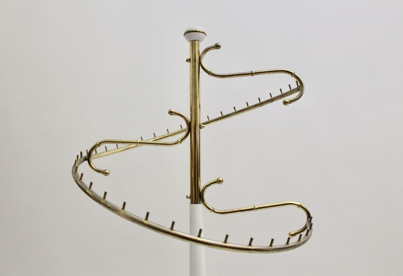 White and Brass Vintage Mid-Century Modern Rack Maison Bagues, 1950s, France For Sale 8