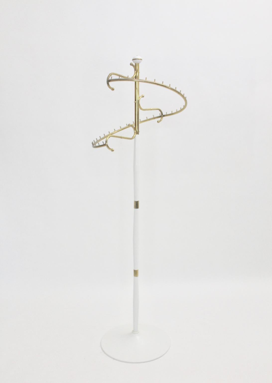 20th Century White and Brass Vintage Mid-Century Modern Rack Maison Bagues, 1950s, France For Sale