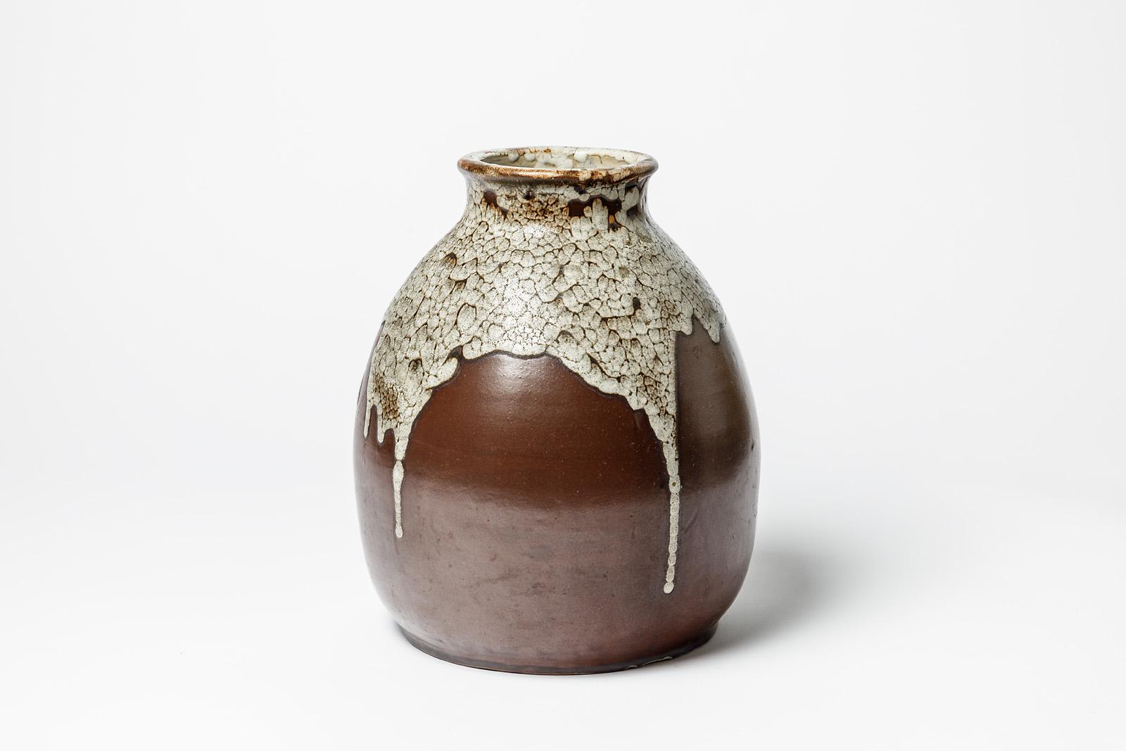 Art déco Vase en céramique de grès Art Déco blanc et marron signé Pointu 1900 en vente