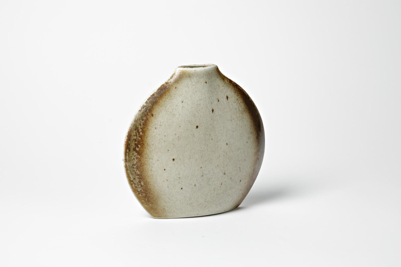 French White and Brown Circular Ceramic Vase by Montreau for Virebent 1970 Design For Sale