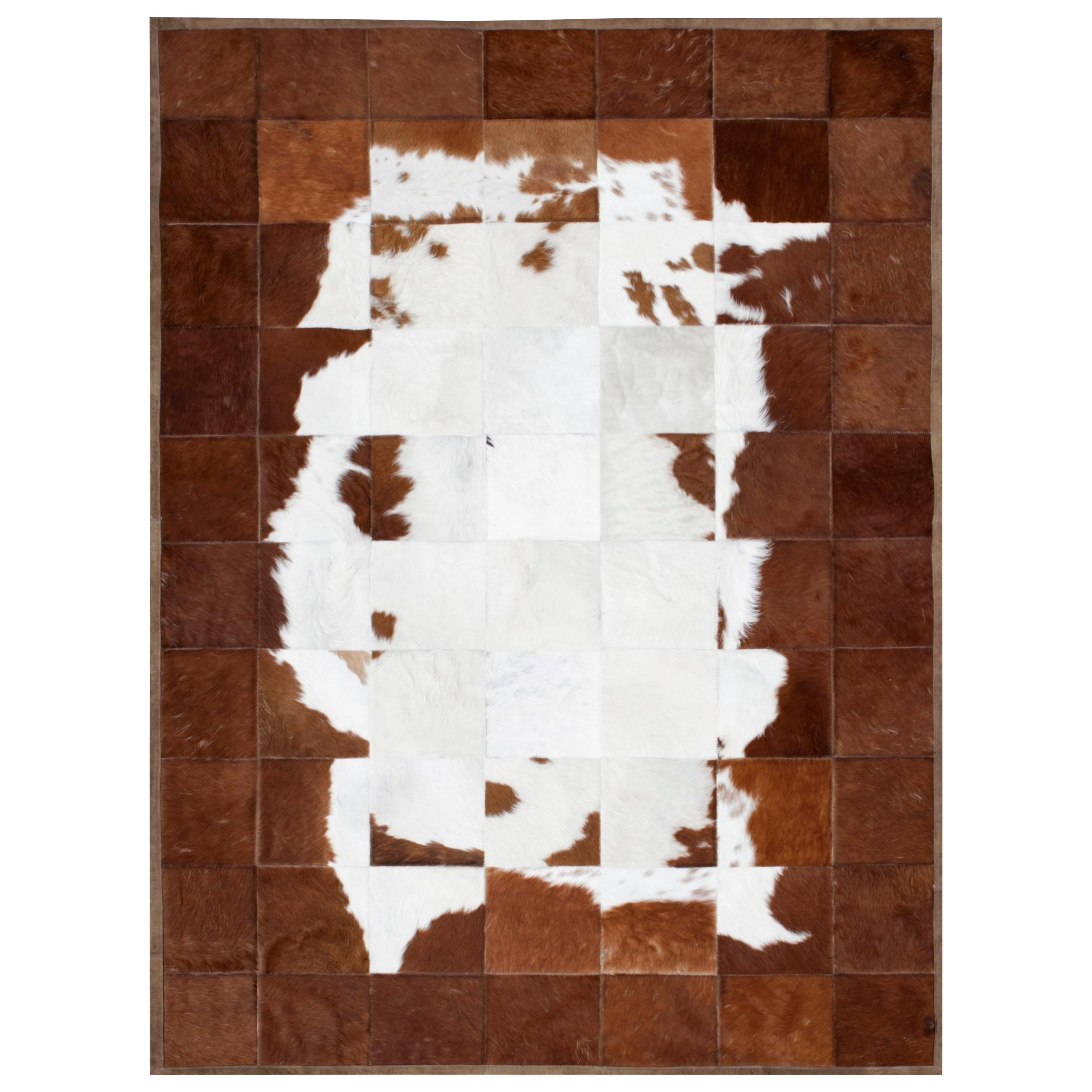 White and Brown Classic Peaceful customizable Tranquilo Cowhide Area Rug Small For Sale