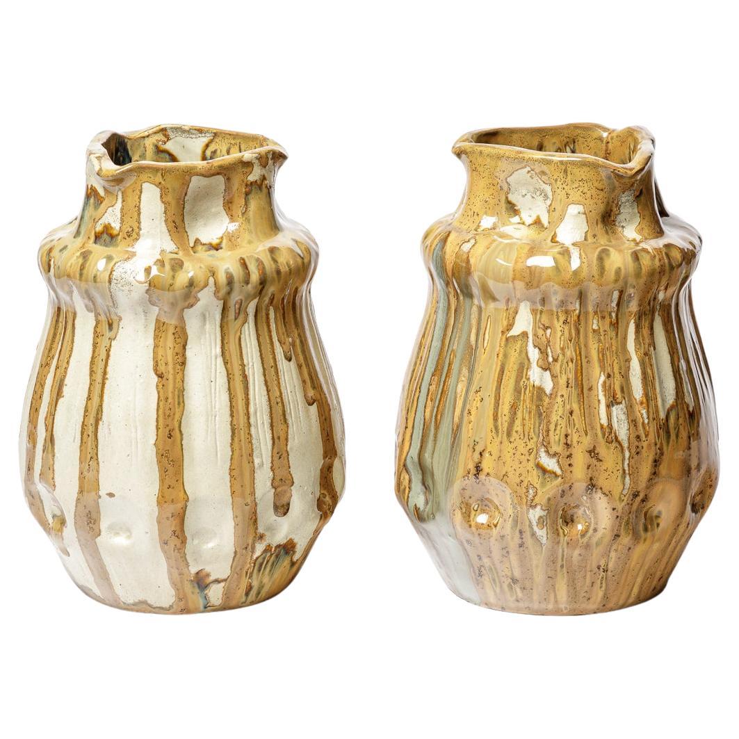 Coppia di vasi in ceramica smaltata bianca e marrone di Jean Langlade, 1920 circa. in vendita