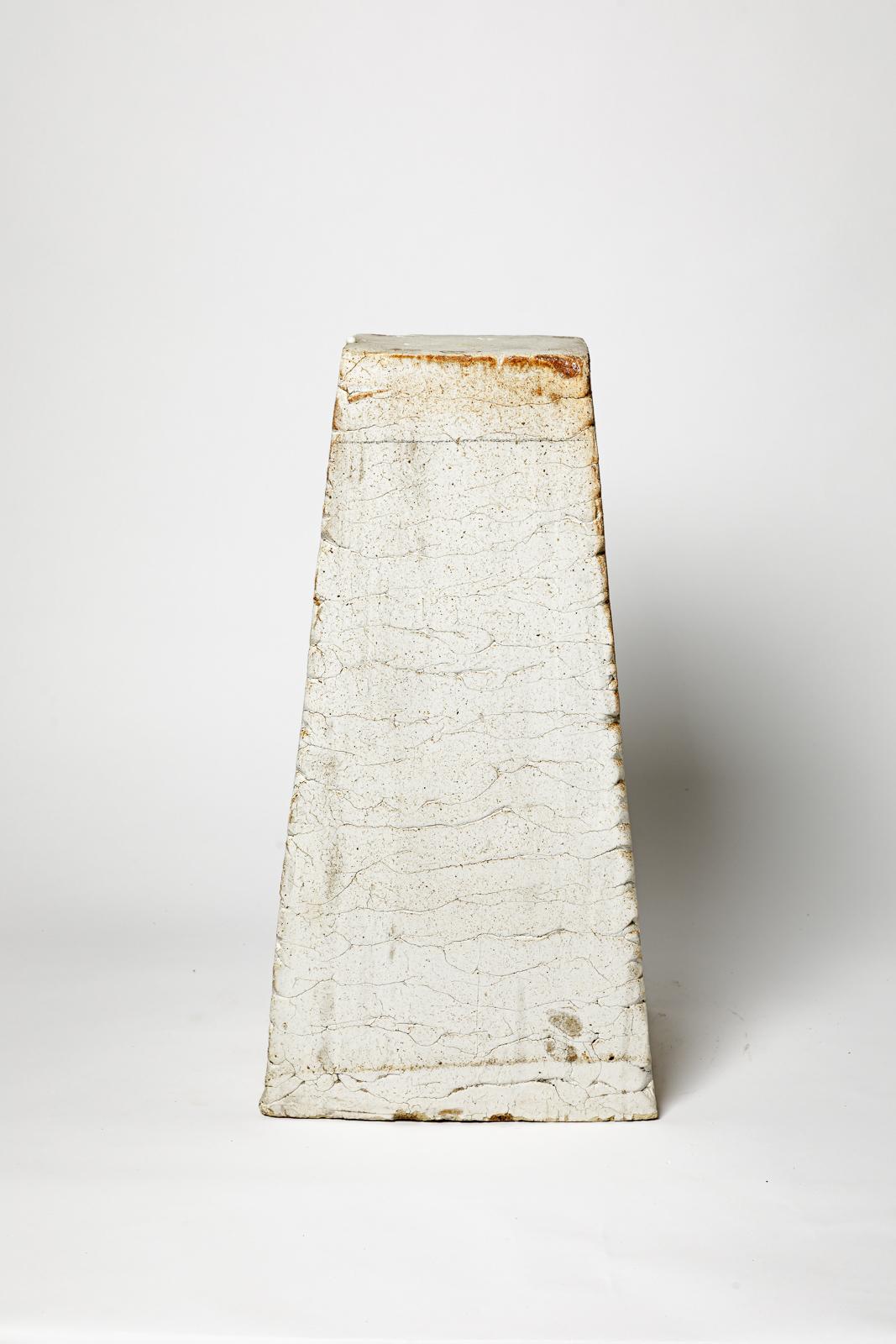 Table en céramique en grès blanc et brun et en plâtre par Les usagers La Borne 2025 en vente 2