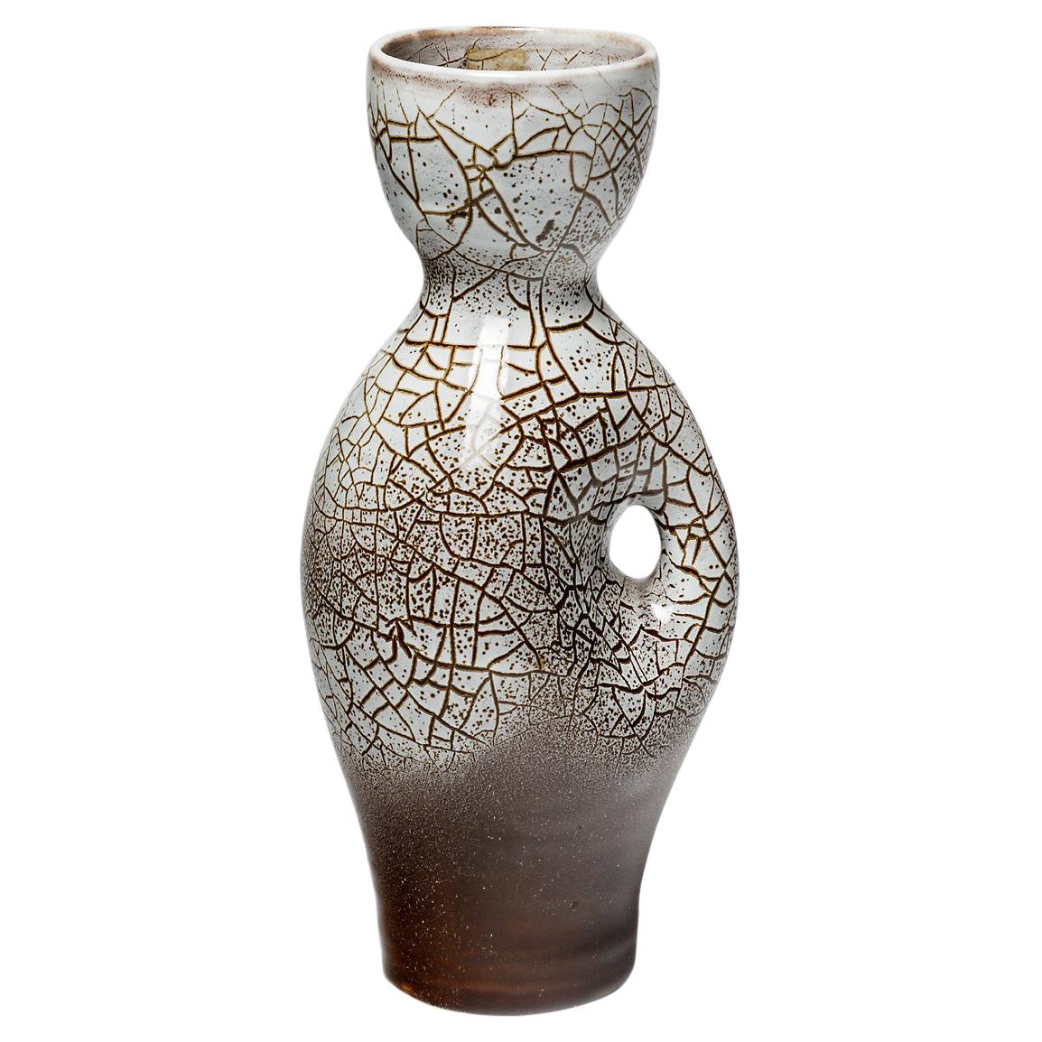 Pichet ou vase en céramique vintage blanc et marron par Accolay Potters French