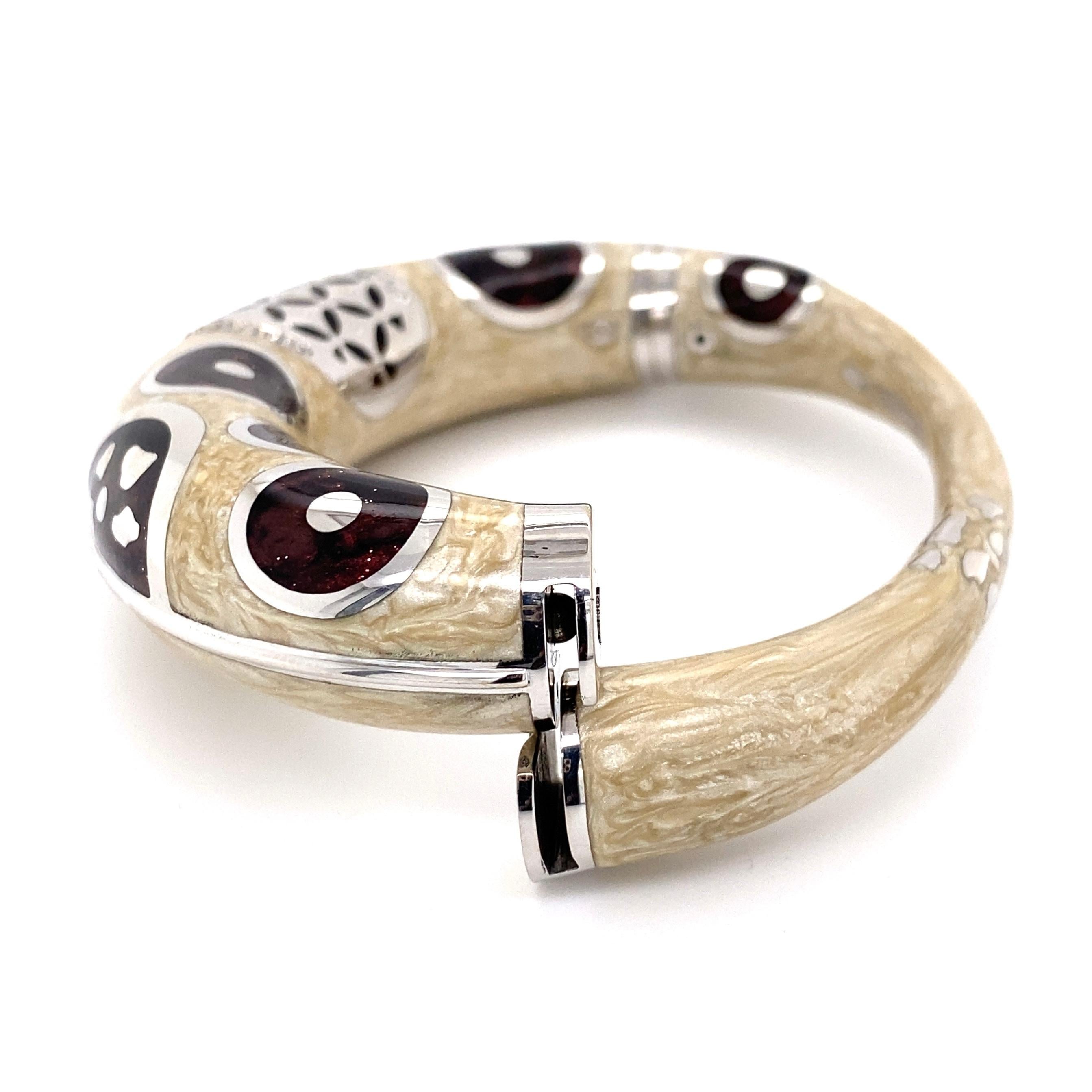 Bracelet en or émaillé blanc et bourgogne et diamants Estate Jewelry Pour femmes en vente