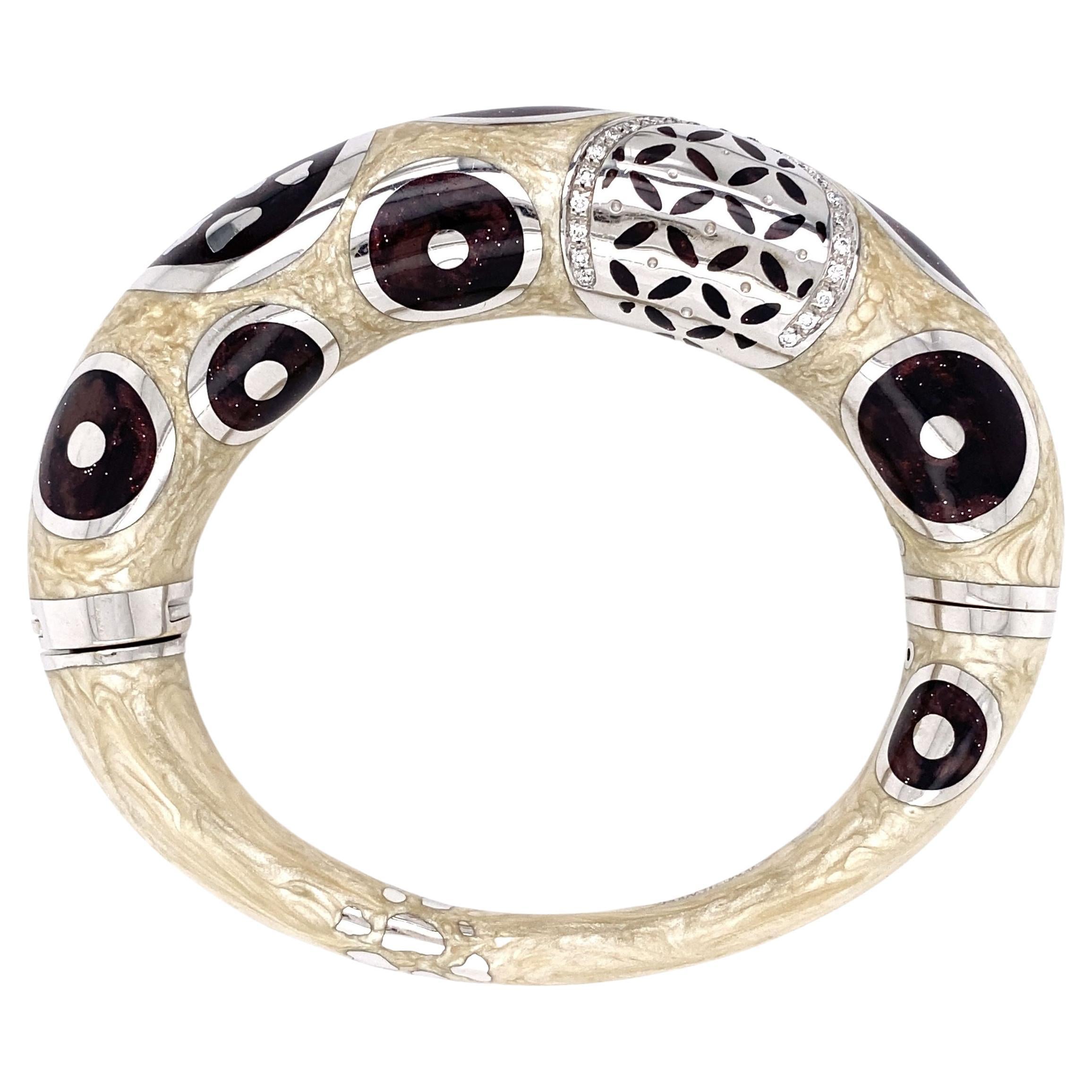 Bracelet en or émaillé blanc et bourgogne et diamants Estate Jewelry en vente