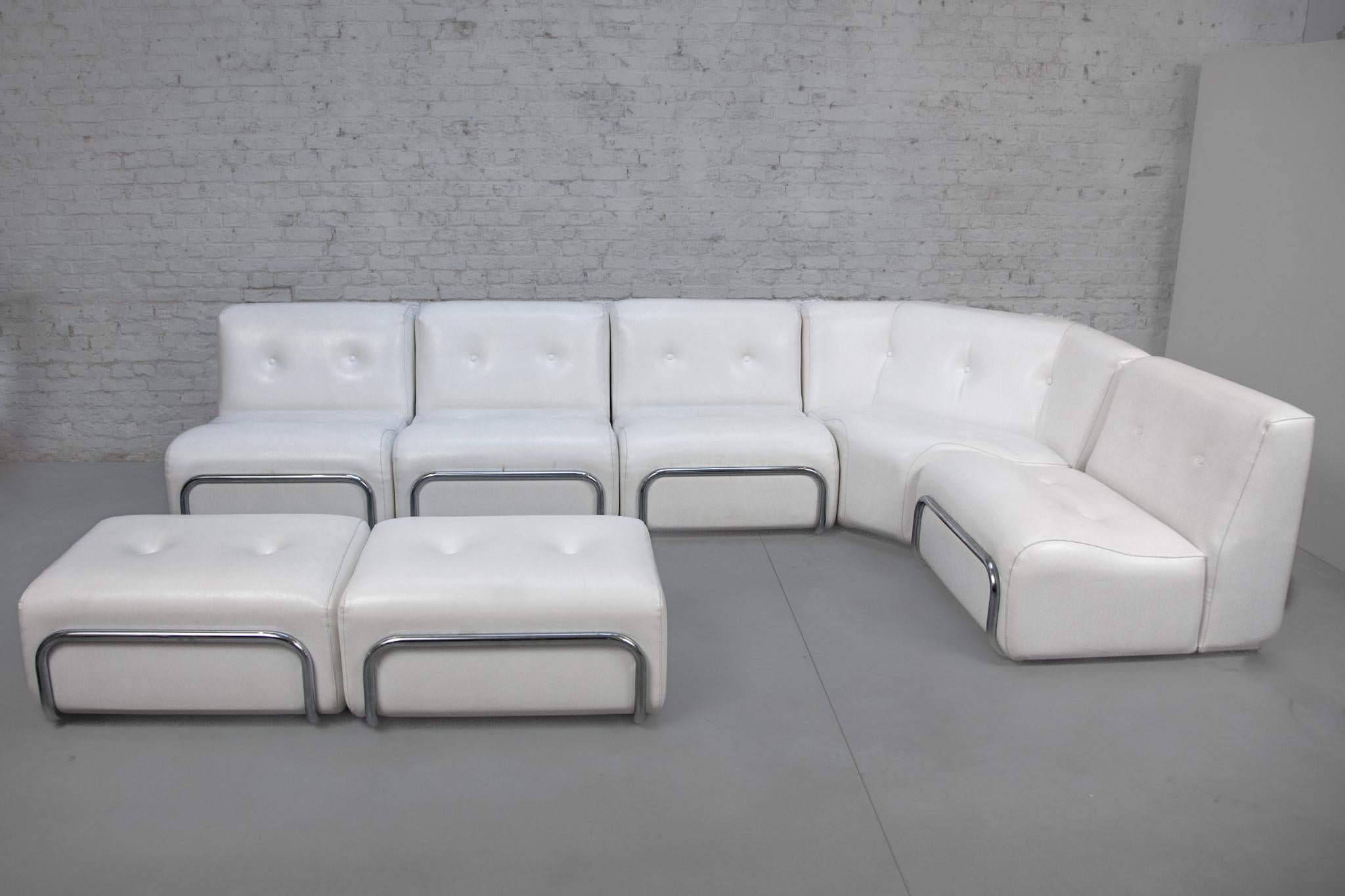White and Chrome Livingroom set of Adriano Piazzesi Lounge Chairs and Footstools For Sale 11