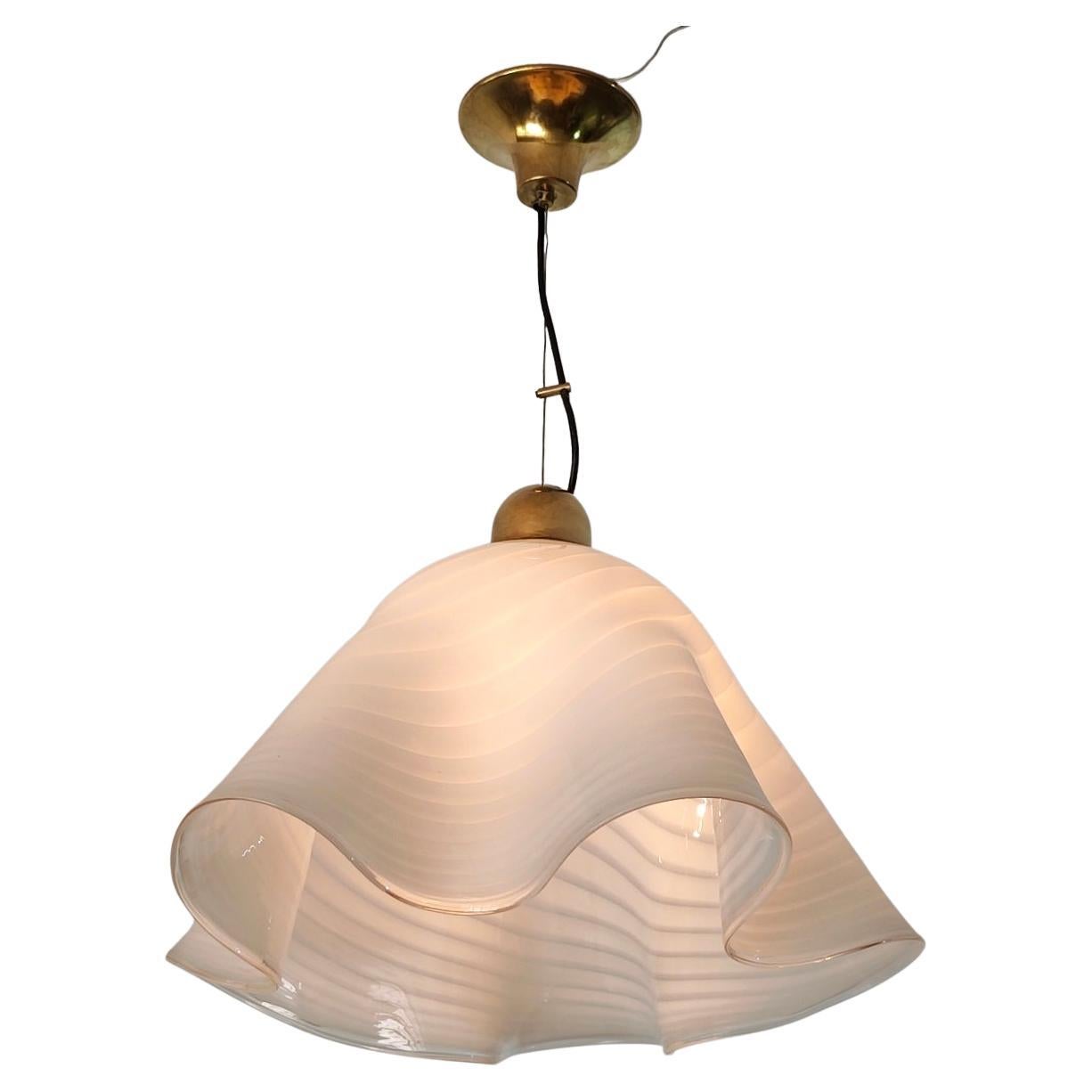 Lámpara Colgante de Cristal Blanco y Transparente Fazzoletto Italia Años 60/70 Moderna de Mitad de Siglo en venta