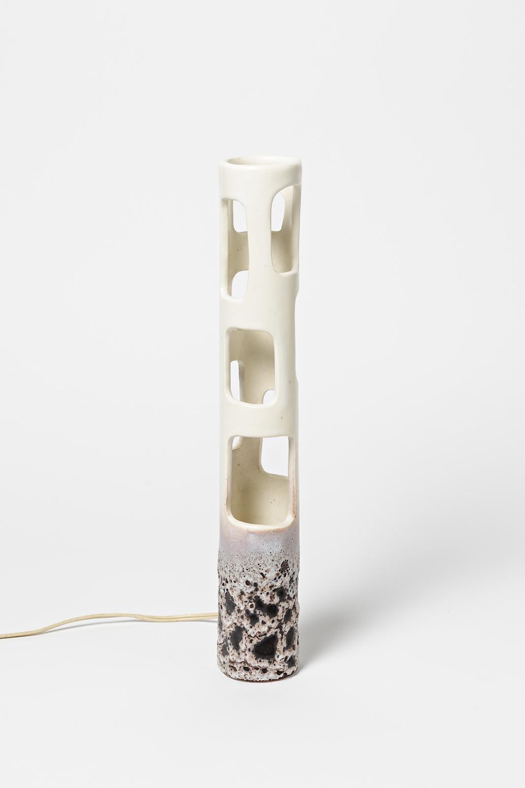 Lampe de table tubulaire abstraite en céramique blanche et colorée, design du milieu du siècle dernier, 1970 Excellent état - En vente à Neuilly-en- sancerre, FR