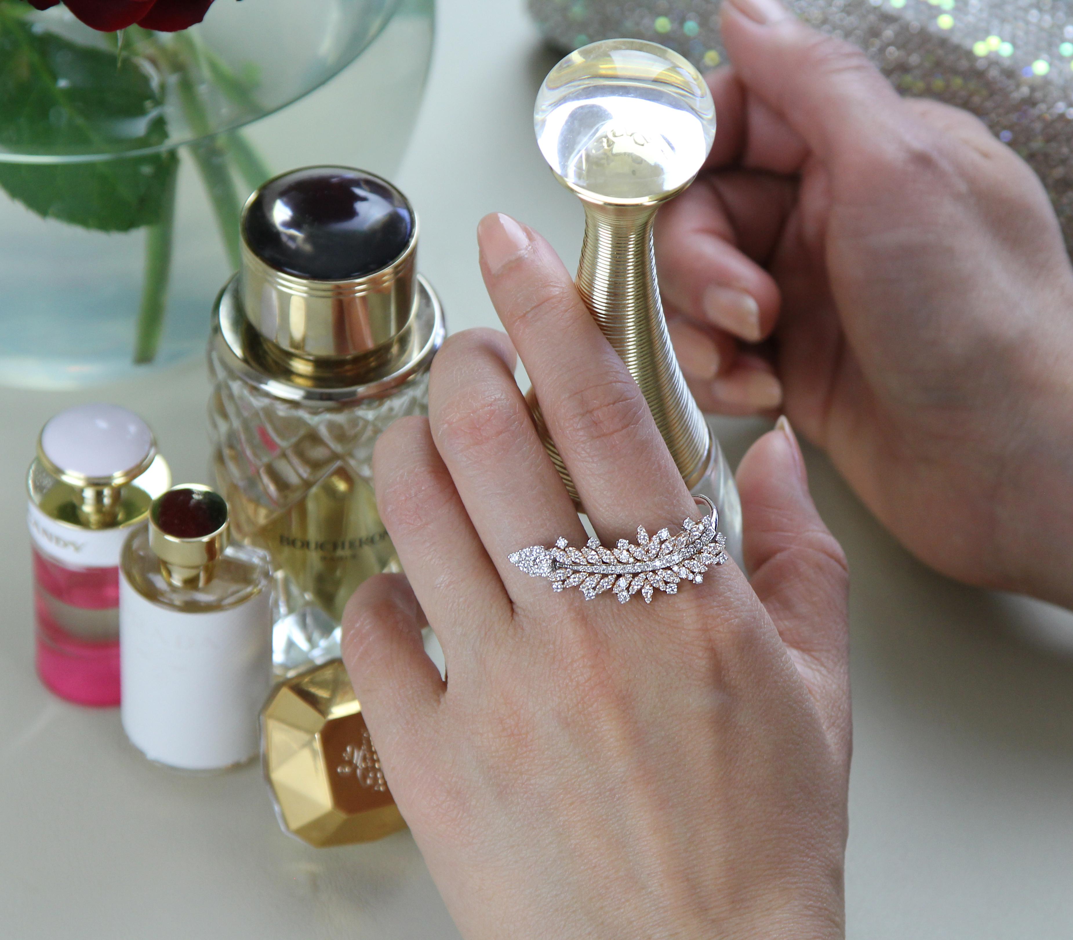 Yessayan, Moderner Design Weißer und rosa Diamant-Statement-Fingerring  Damen im Angebot