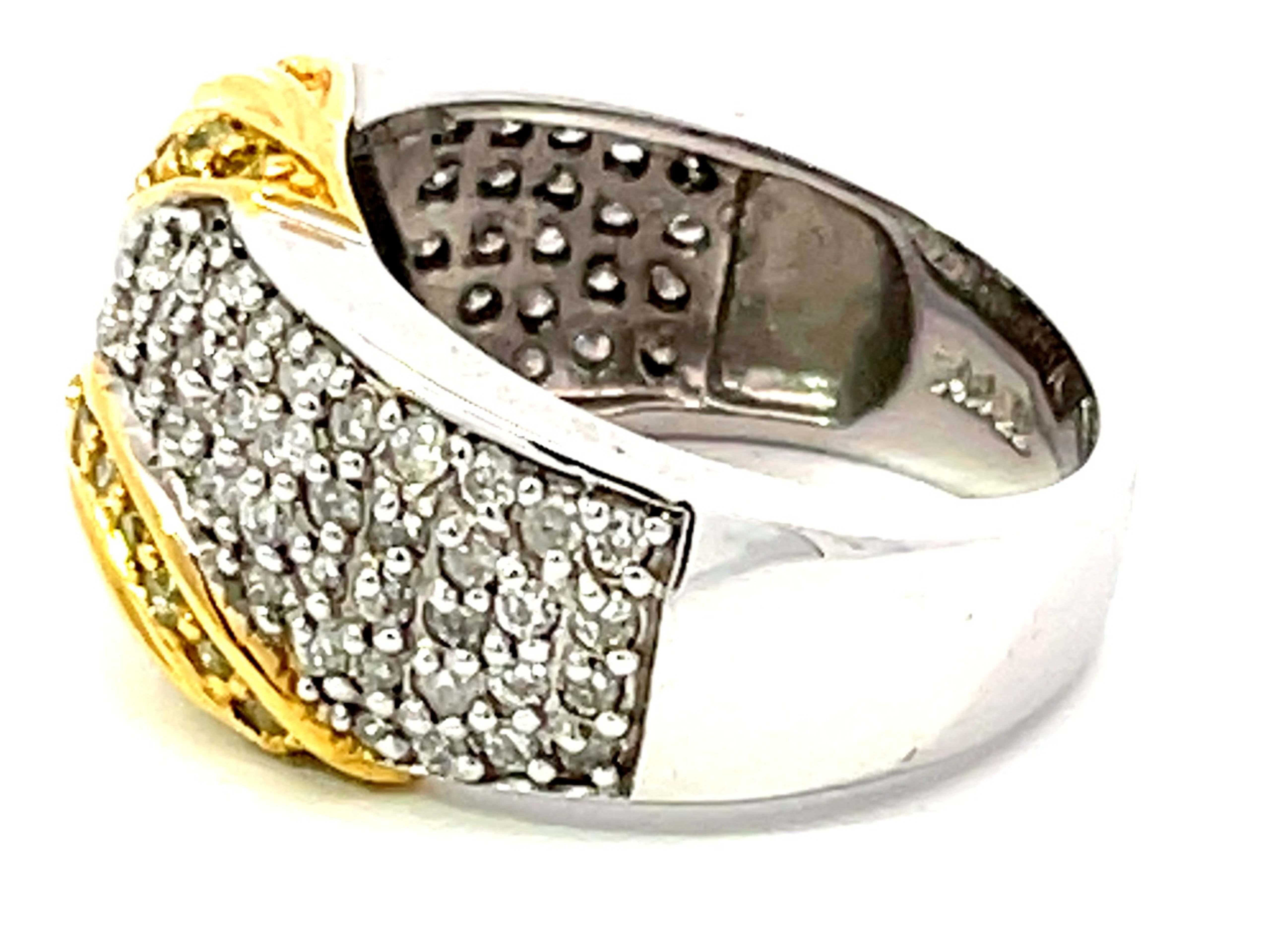 White and Fancy Yellow Diamond Leaf Dome Ring in 14k White Gold In Excellent Condition For Sale In Honolulu, HI