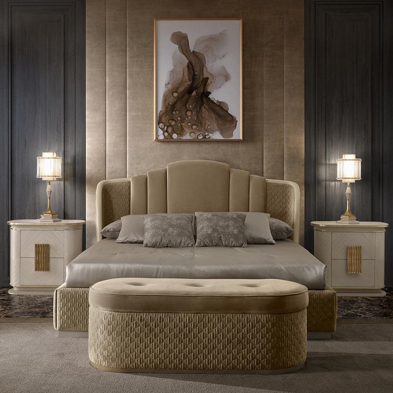 White and Gold Bedside Table For Sale at 1stDibs