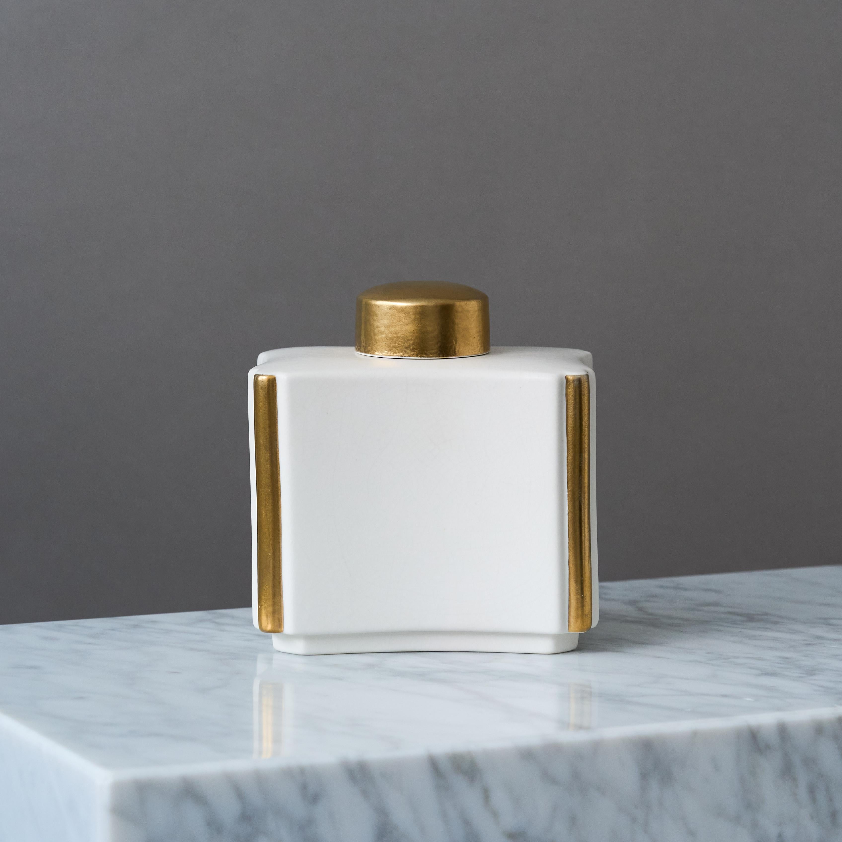 Glazed White and Gold 'Carrara' Tea Caddy by Wilhelm Kage. Gustavsberg, Sweden, 1940s For Sale