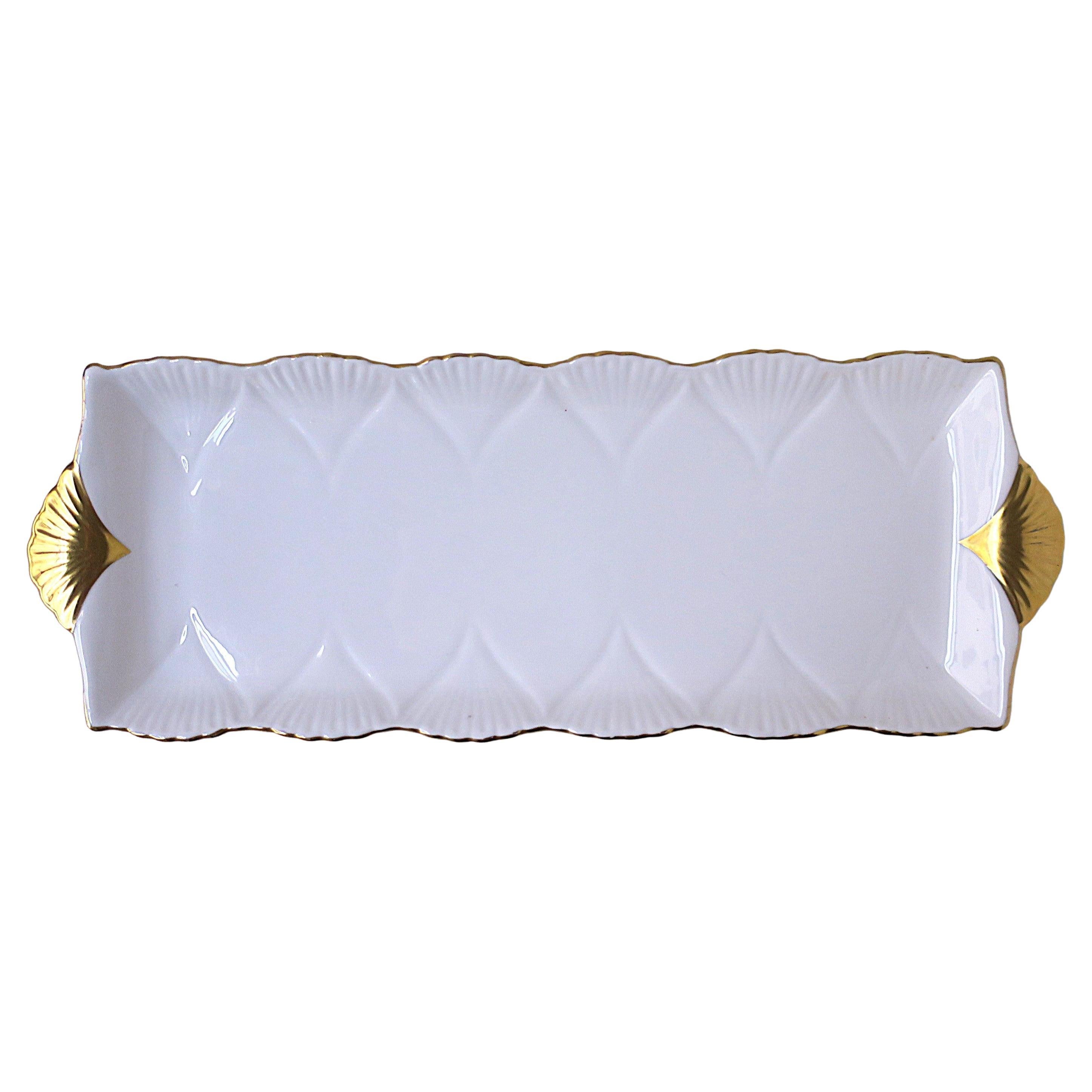 White and Gold English Porcelain Tray in vendita