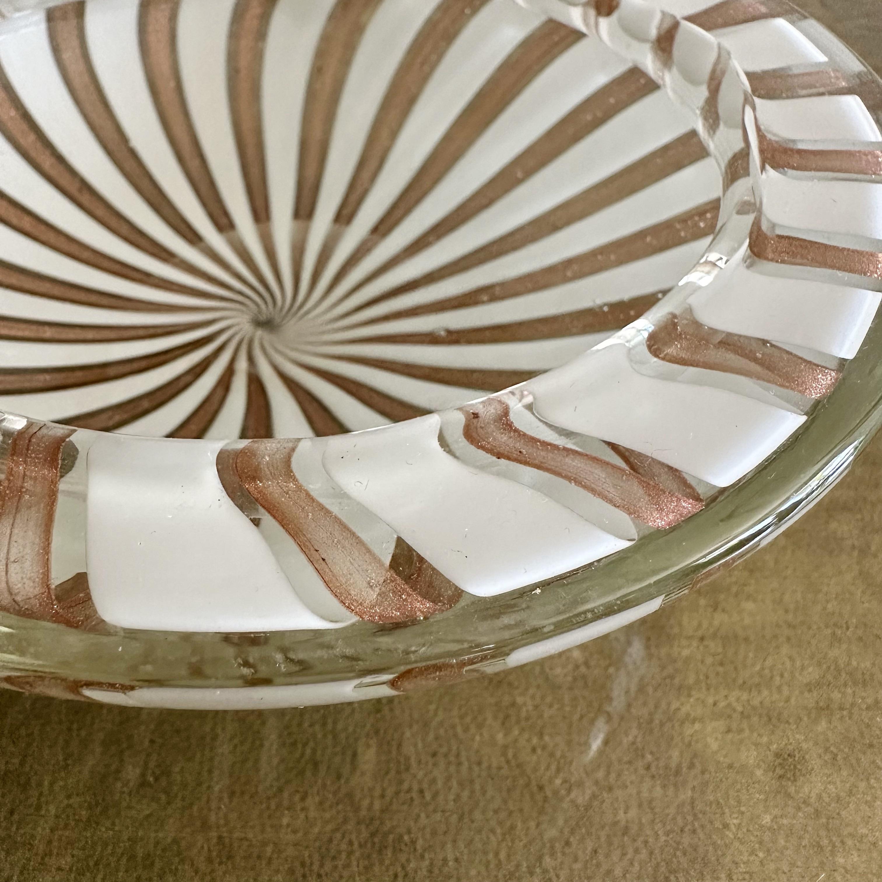Small round Murano catchall accessory. In the style of Barovier & Toso, unsigned from the 1980s. Colors of white, gold fleck and clear. Polished pontil. In great vintage condition minor surface scratches on underside consistent with age and use.