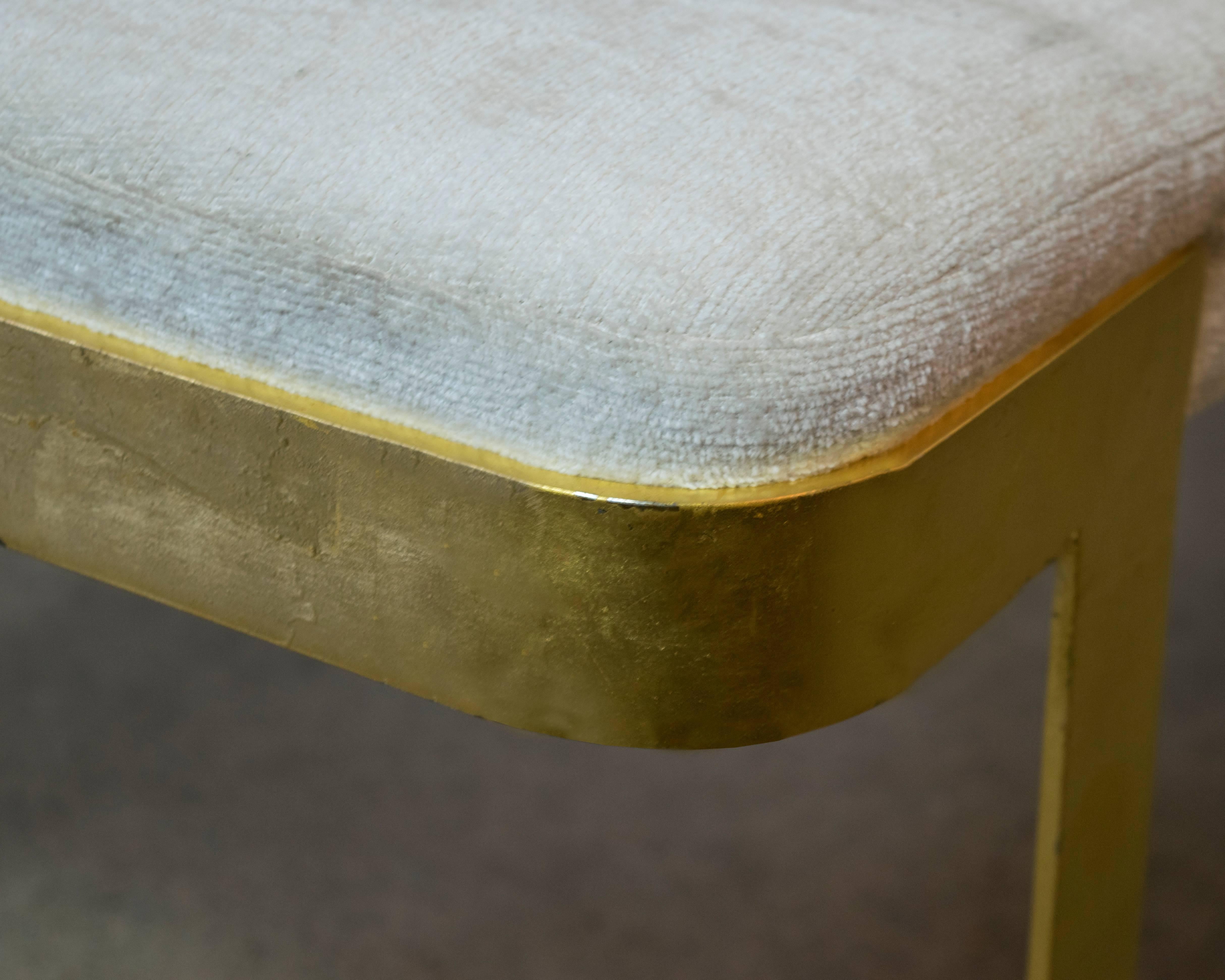 Mid-Century Modern White and Gold Gilt Metal Bench in the Style of Milo Baughman For Sale