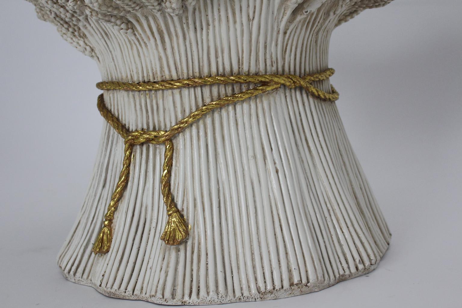 White and Gold Vintage Hollywood Regency Sheaf of Wheat Coffee Table 1970s Italy For Sale 7