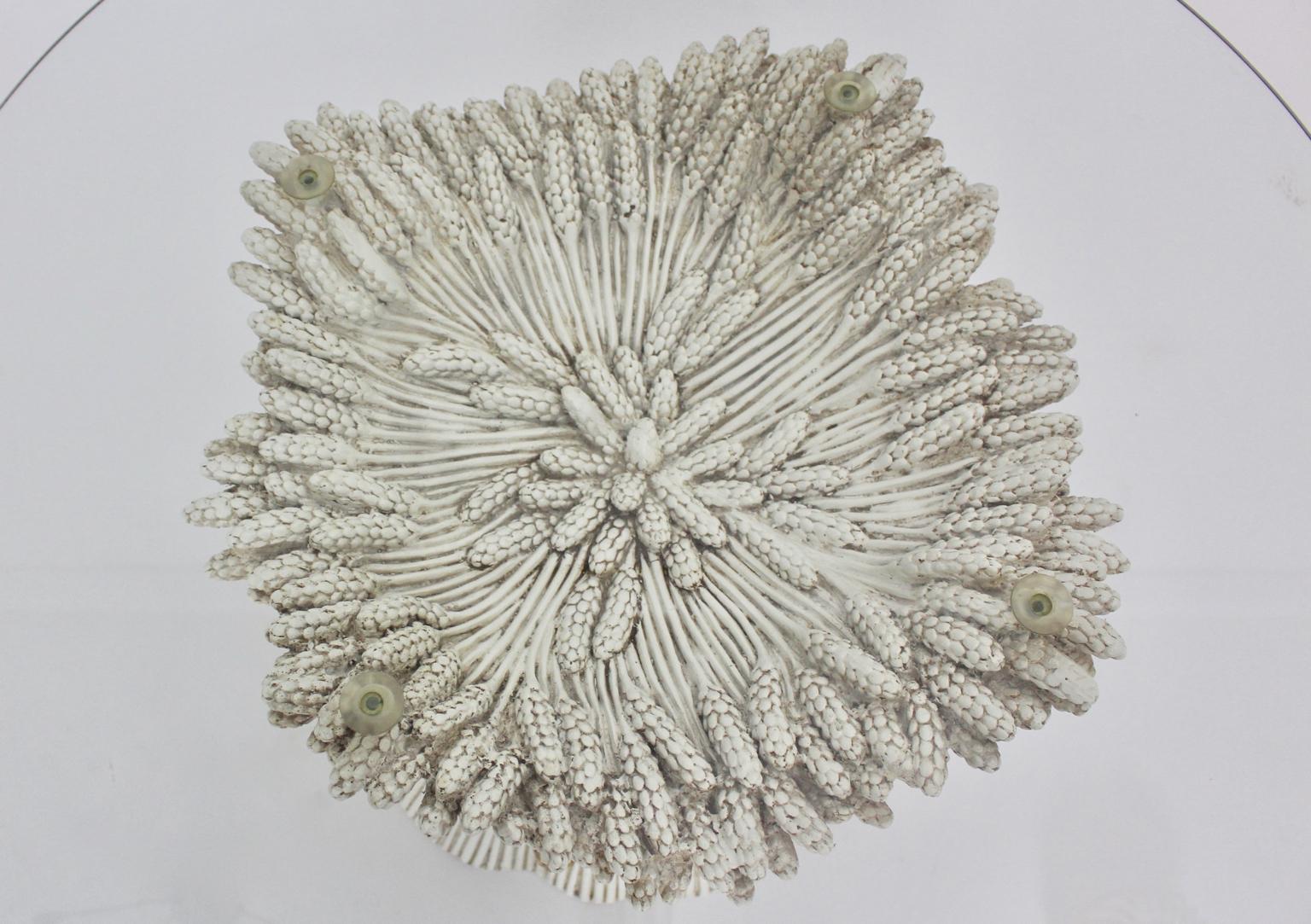 White and Gold Vintage Hollywood Regency Sheaf of Wheat Coffee Table 1970s Italy For Sale 3