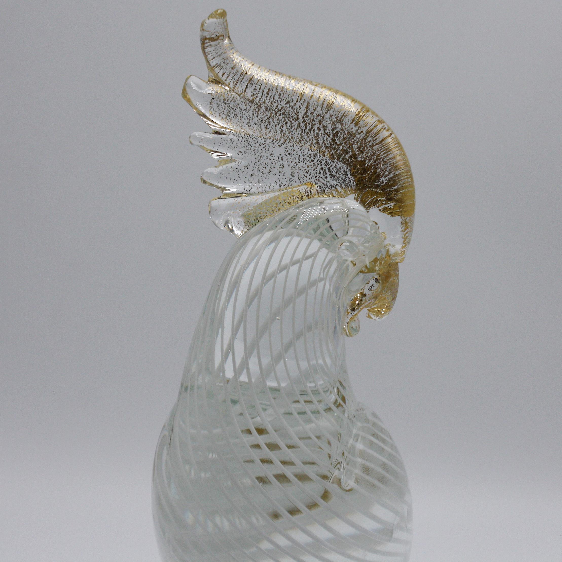 White and Gold Murano Glass Bird, circa 1960 In Good Condition In Dallas, TX