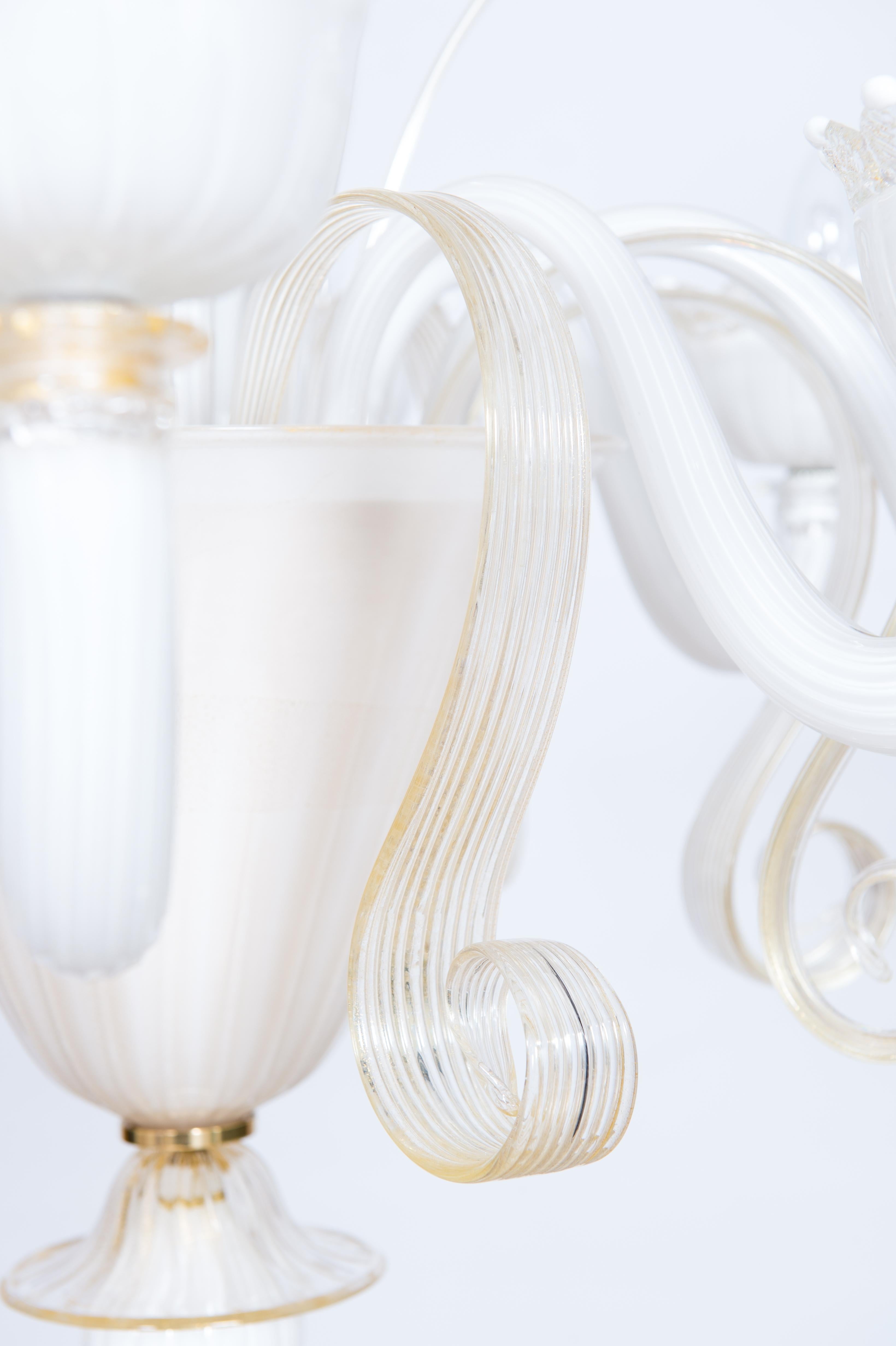 Blanco y oro  Lámpara de cristal de Murano, por Giovanni Dalla fina Años 90 en venta 5