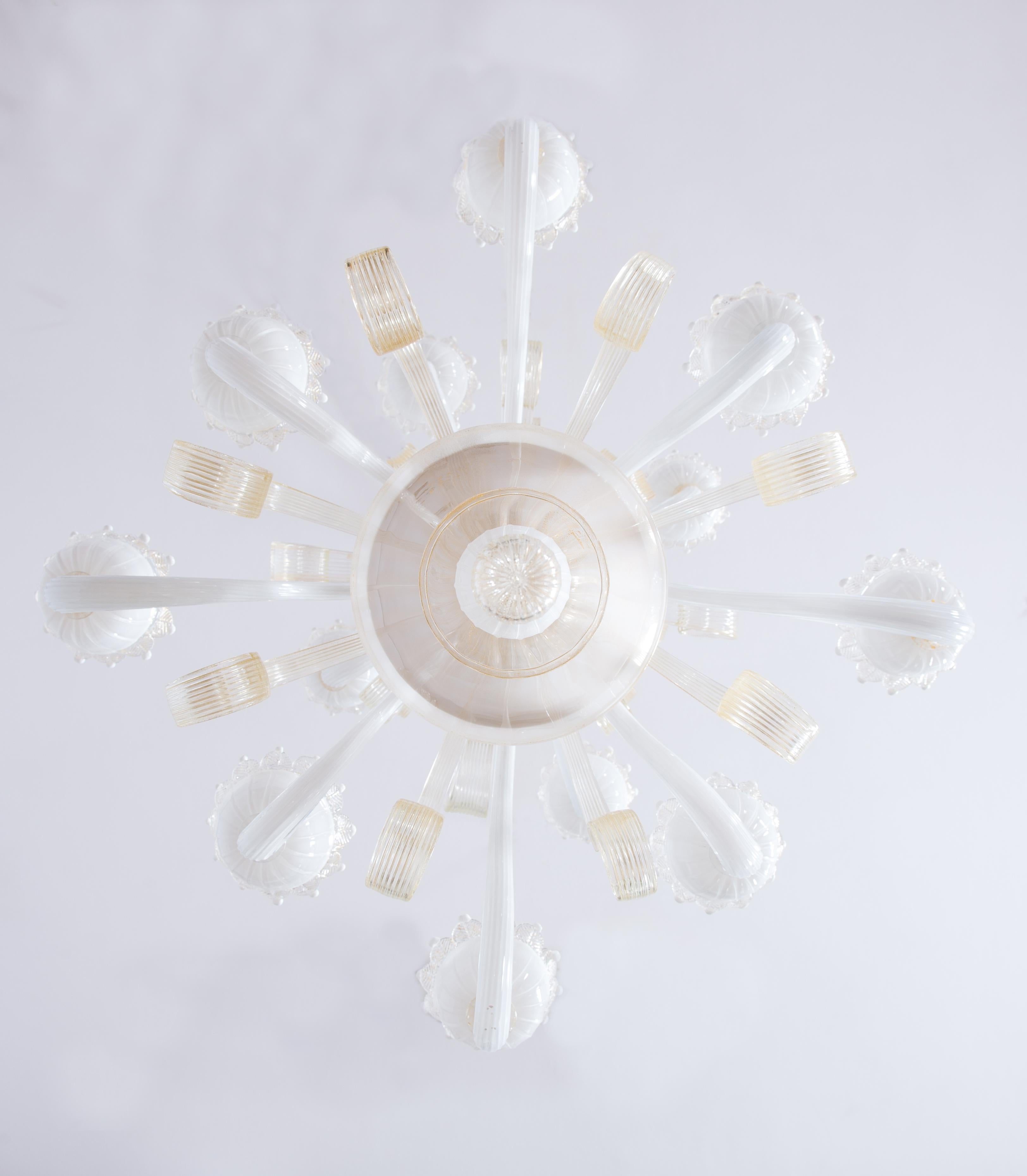 Blanco y oro  Lámpara de cristal de Murano, por Giovanni Dalla fina Años 90 en venta 10