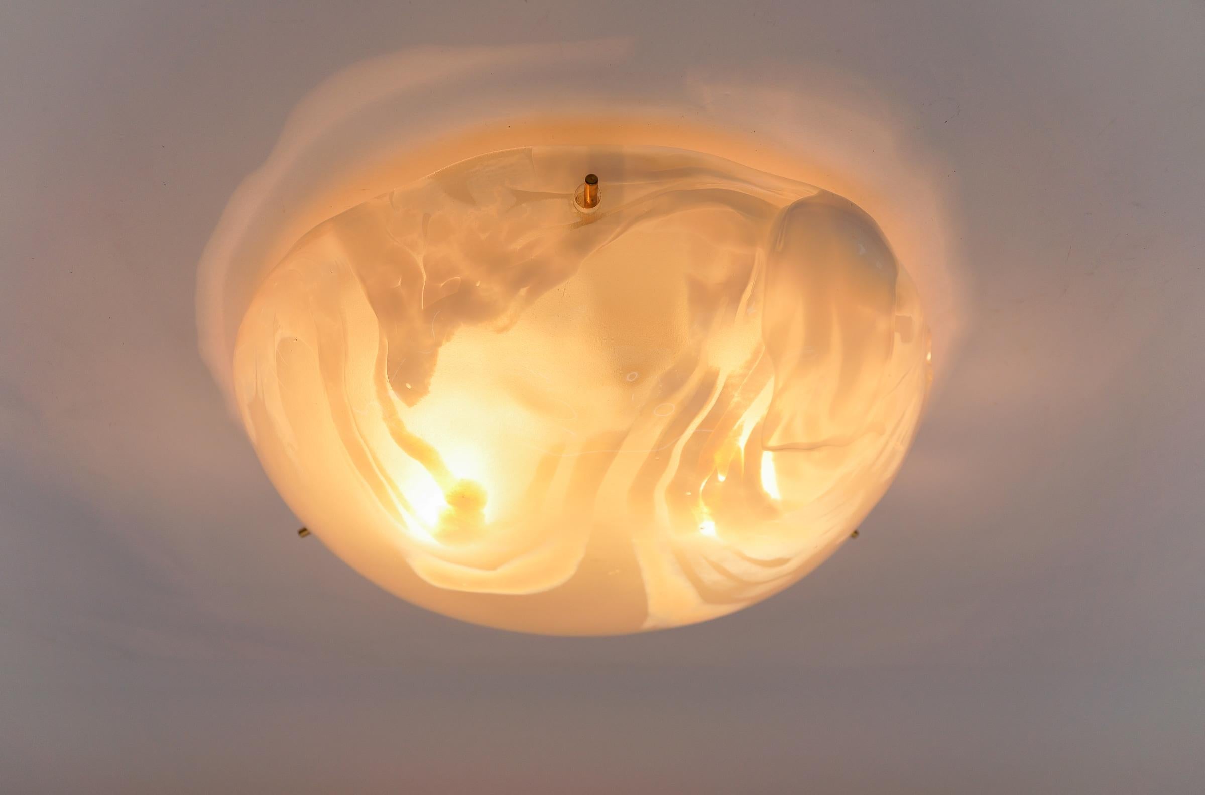 Flush Mount Light aus weißem und goldenem Muranoglas von Hillebrand, Deutschland 1960er Jahre im Angebot 3