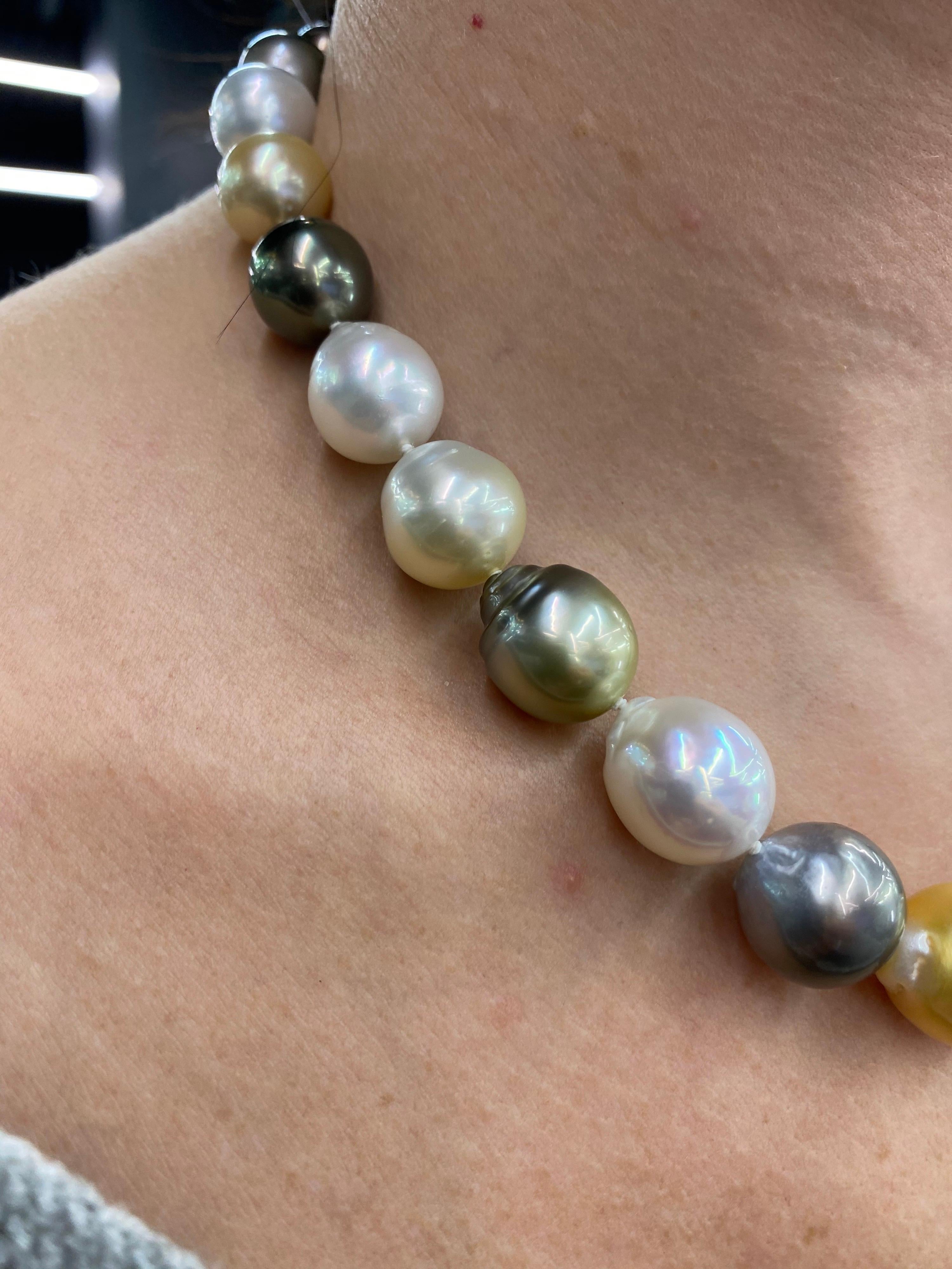 White and Golden South Sea Tahitian Baroque Pearl Necklace 14 Karat Gold 2
