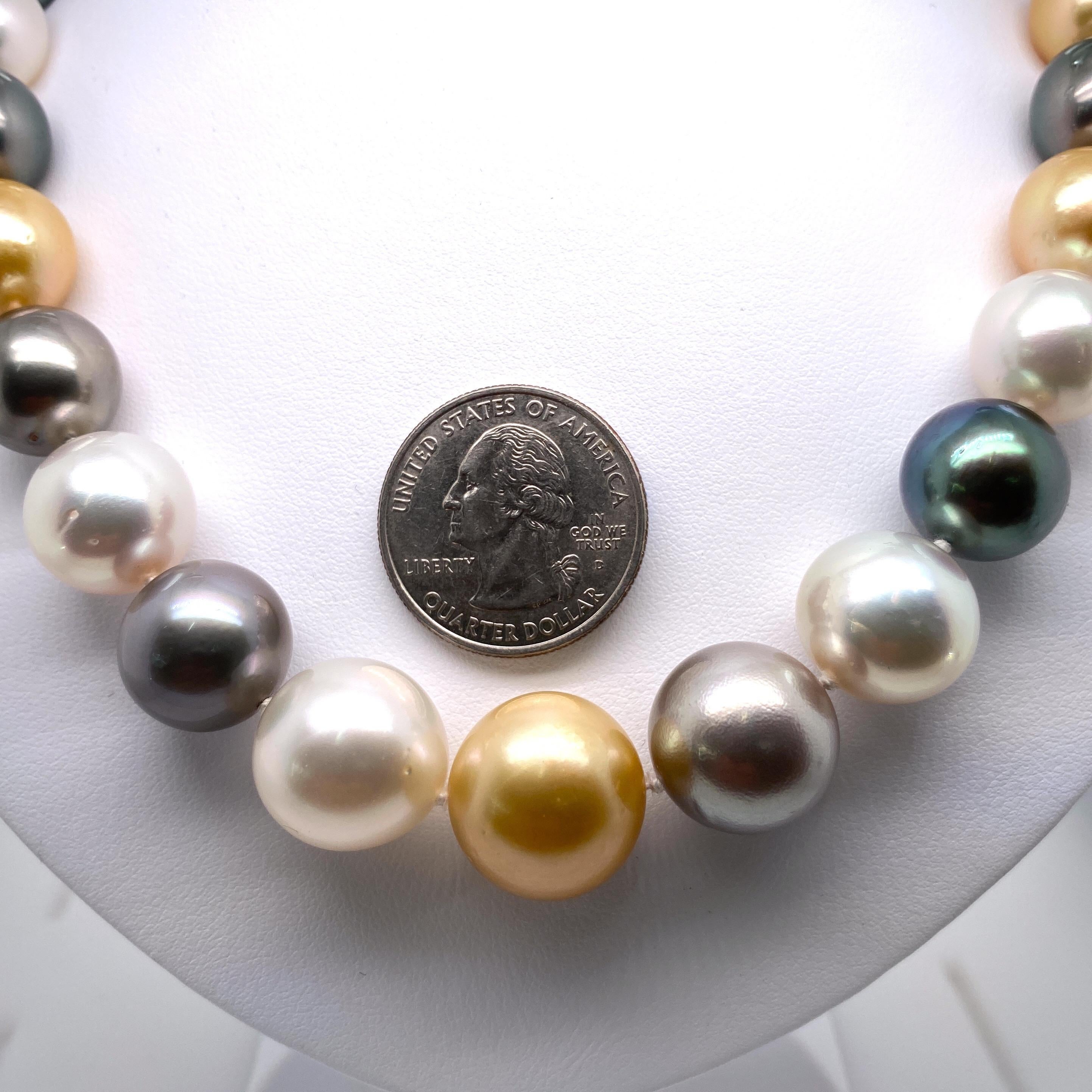 White and Golden South Sea Tahitian Strand Pearl Necklace 14 Karat Gold 3