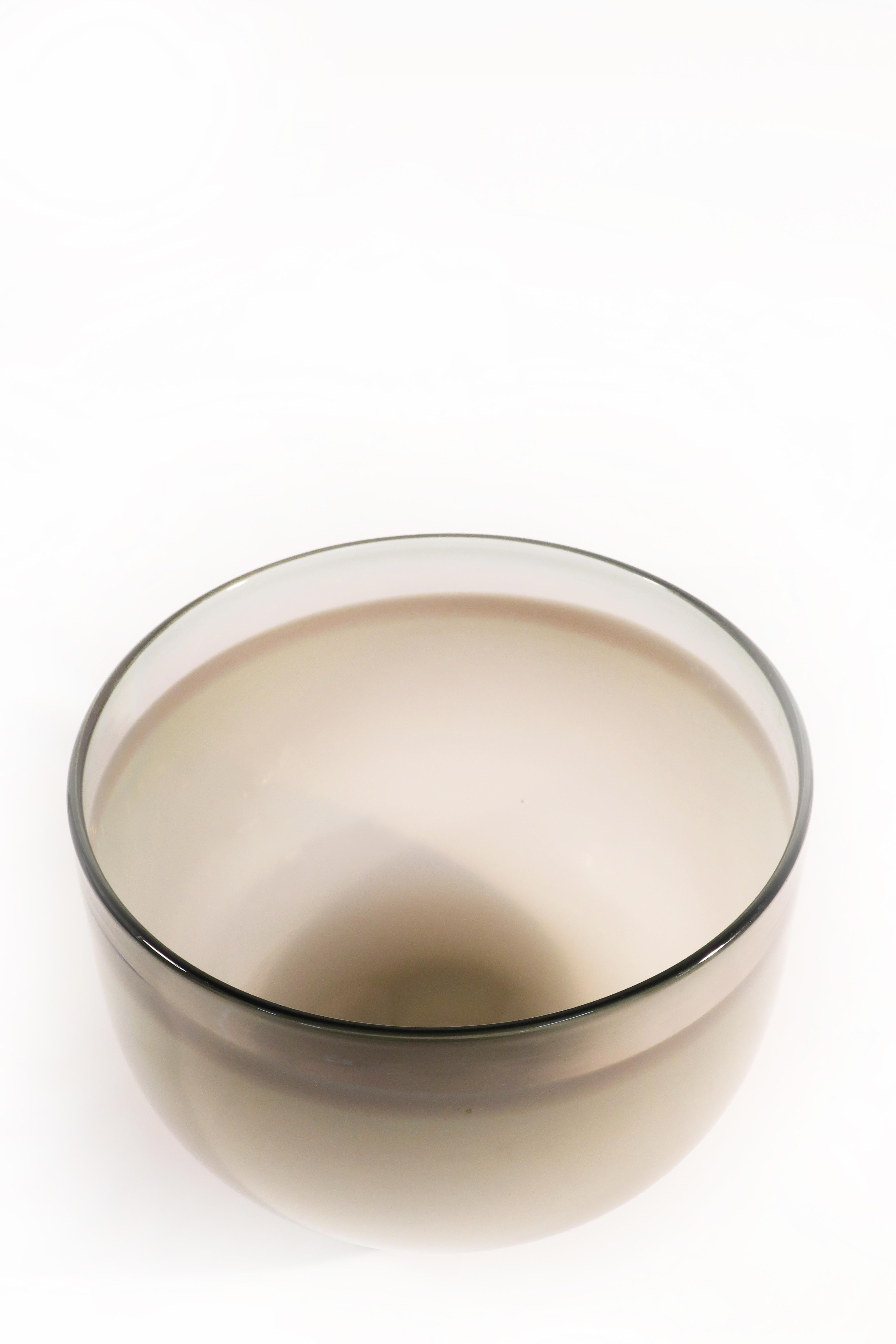 Art Glass White and Gray Studio Glass Bowl by Guggisberg Baldwin For Sale